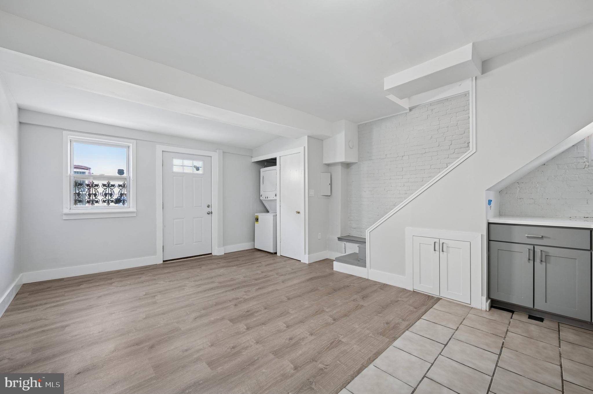 MANAYUNK - Residential Lease