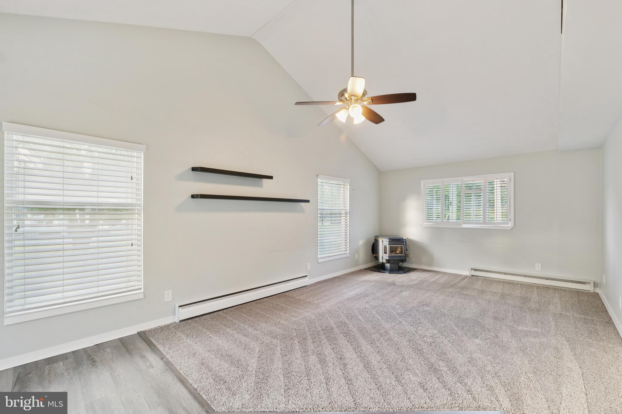 CEDAR BEACH - Residential