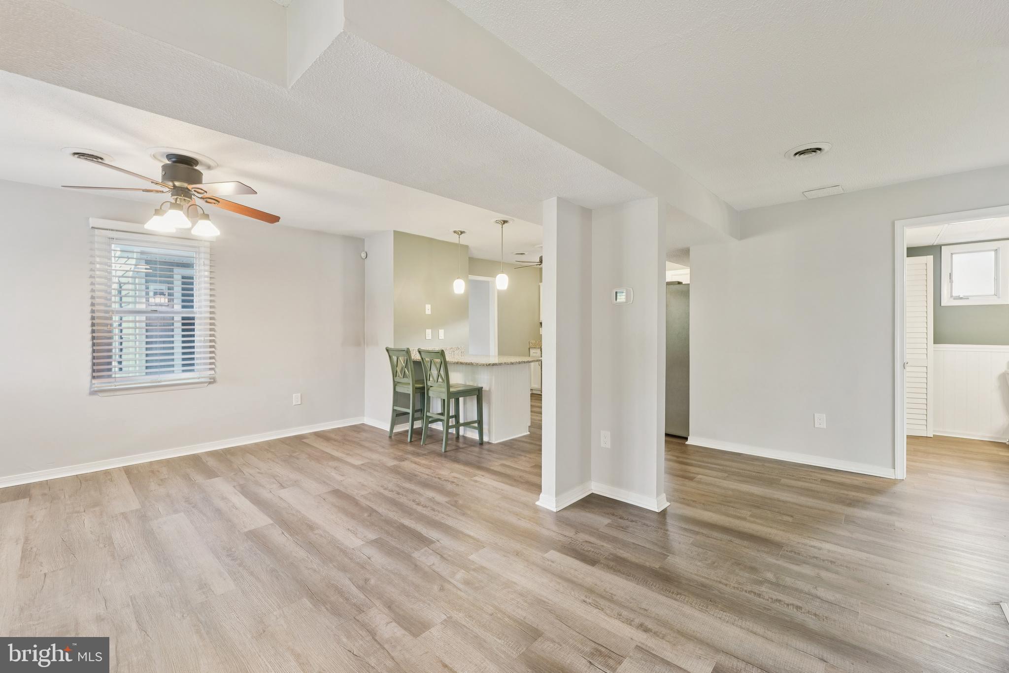 CEDAR BEACH - Residential