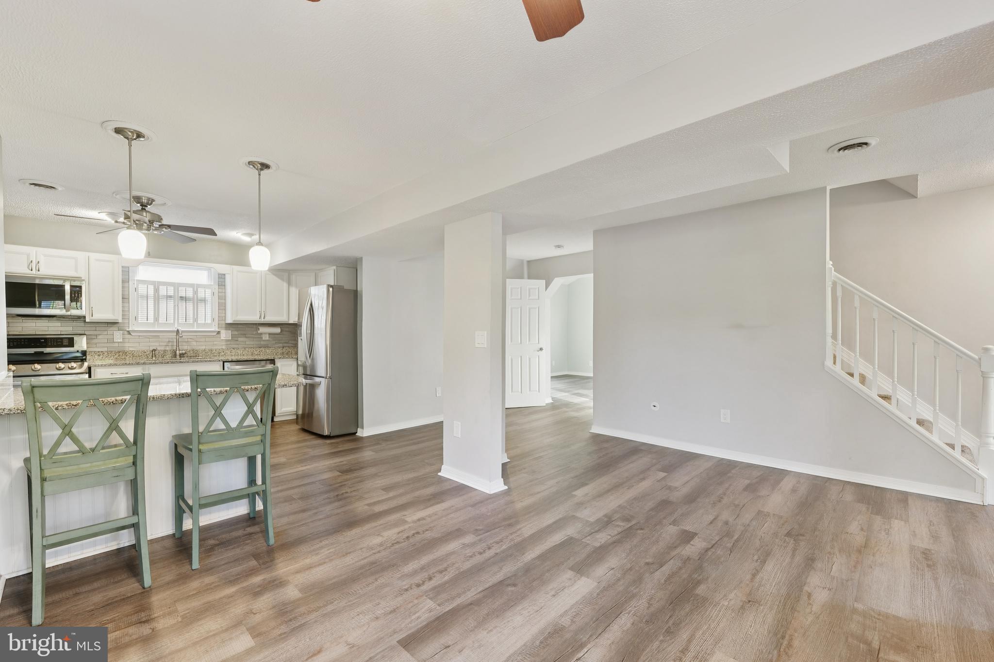 CEDAR BEACH - Residential