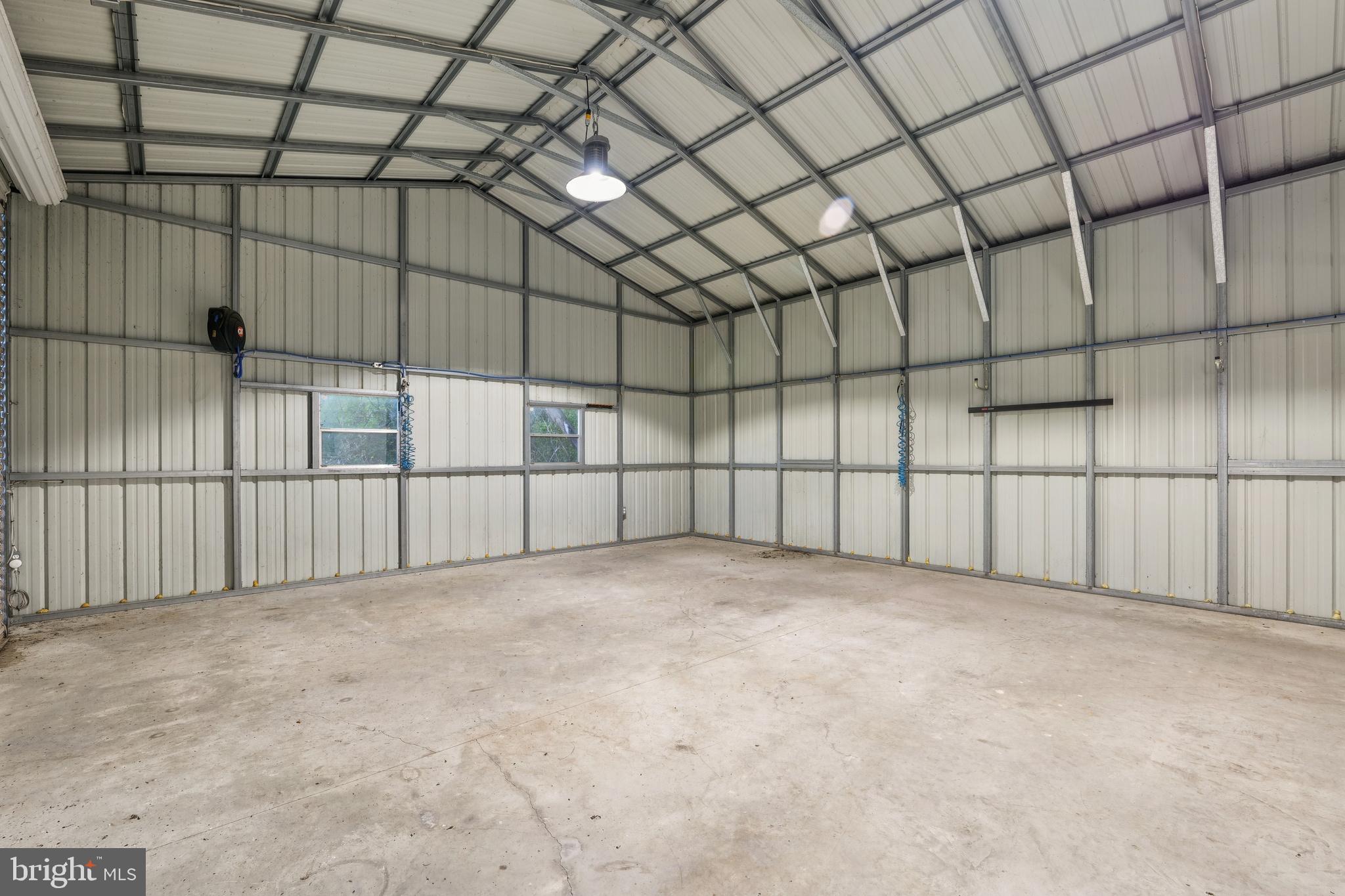 CEDAR BEACH - Residential