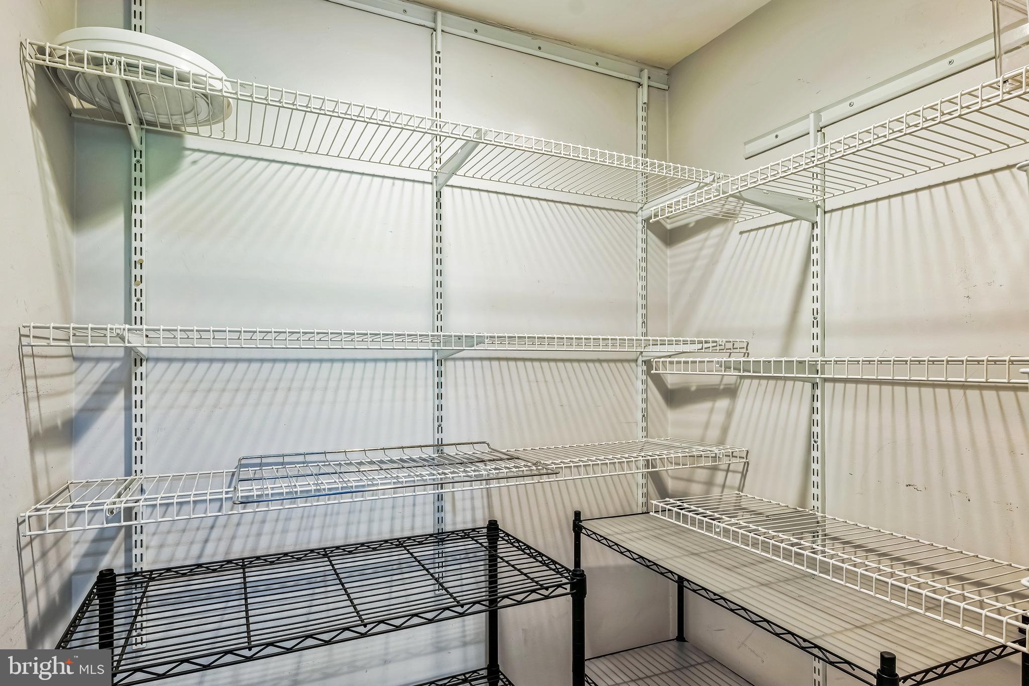 CEDAR BEACH - Residential