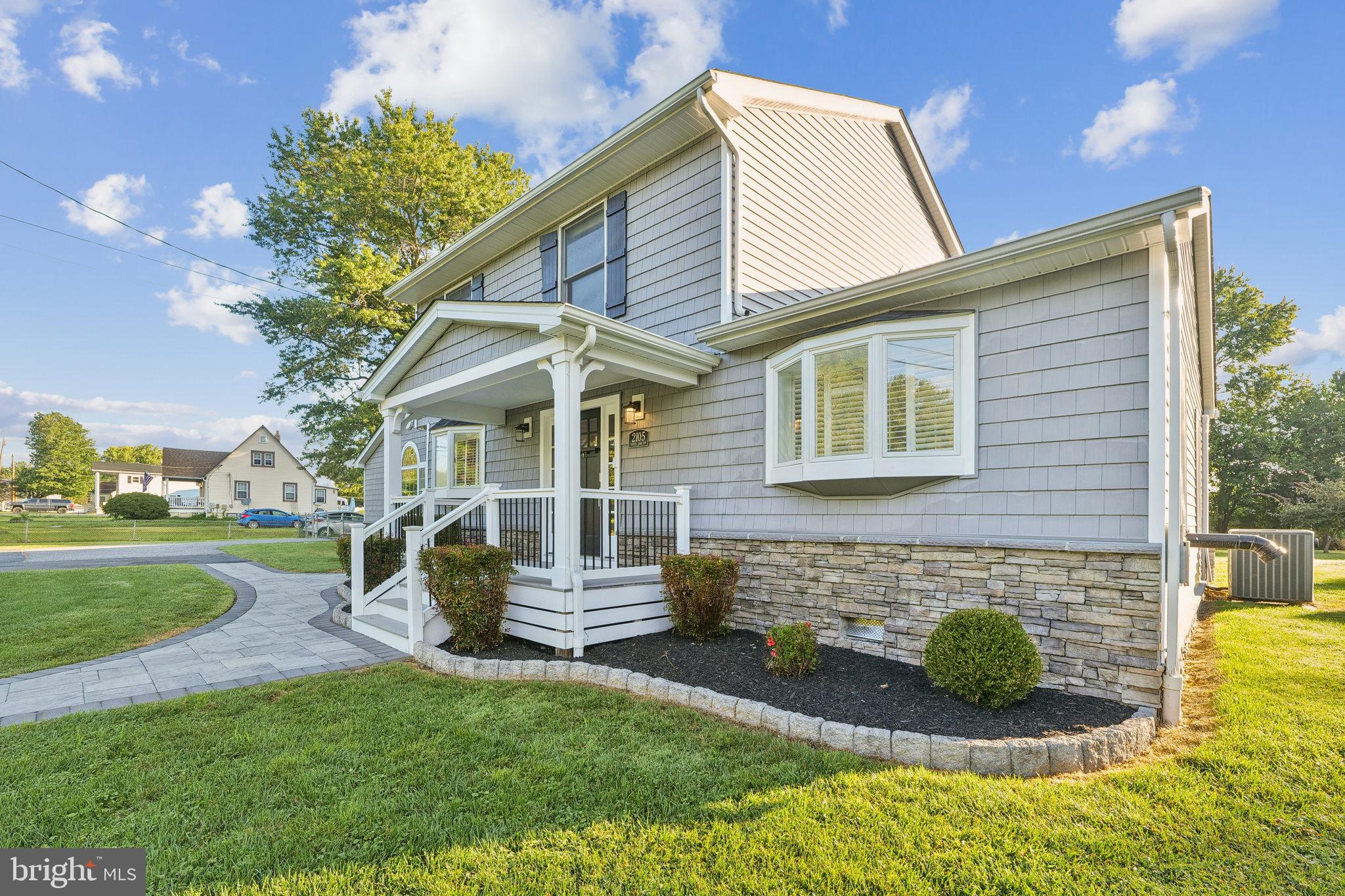 CEDAR BEACH - Residential