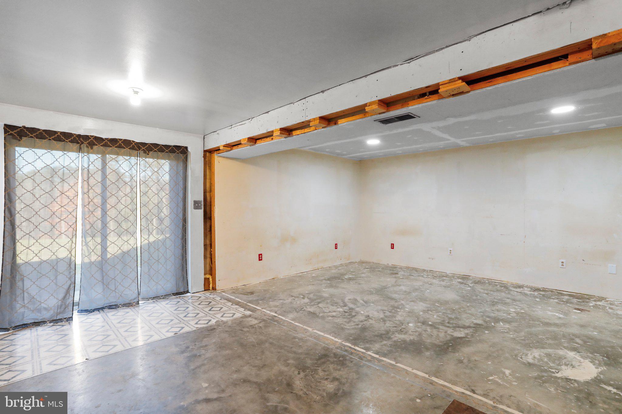 CEDAR RIDGE - Residential