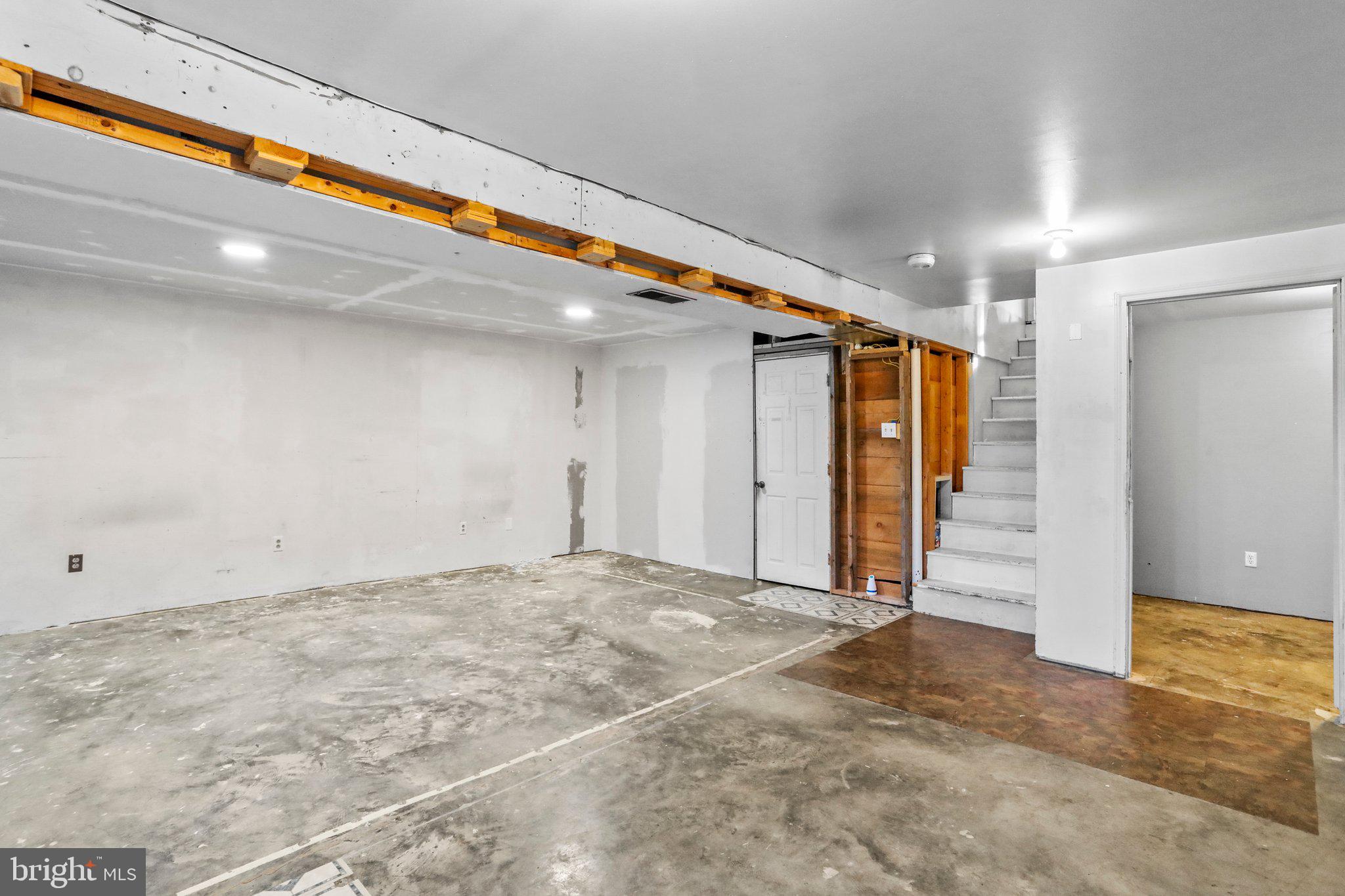 CEDAR RIDGE - Residential