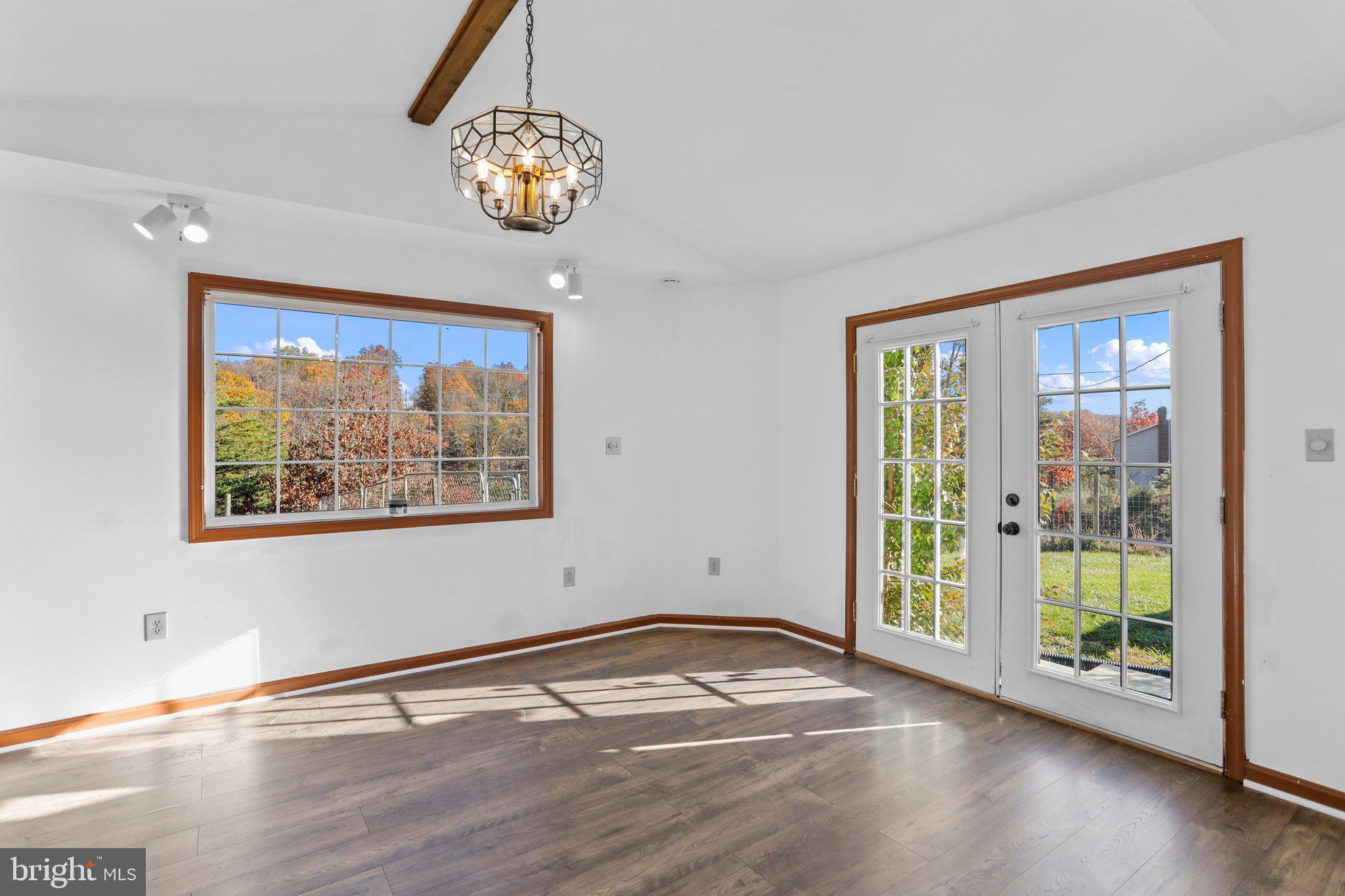 CEDAR RIDGE - Residential