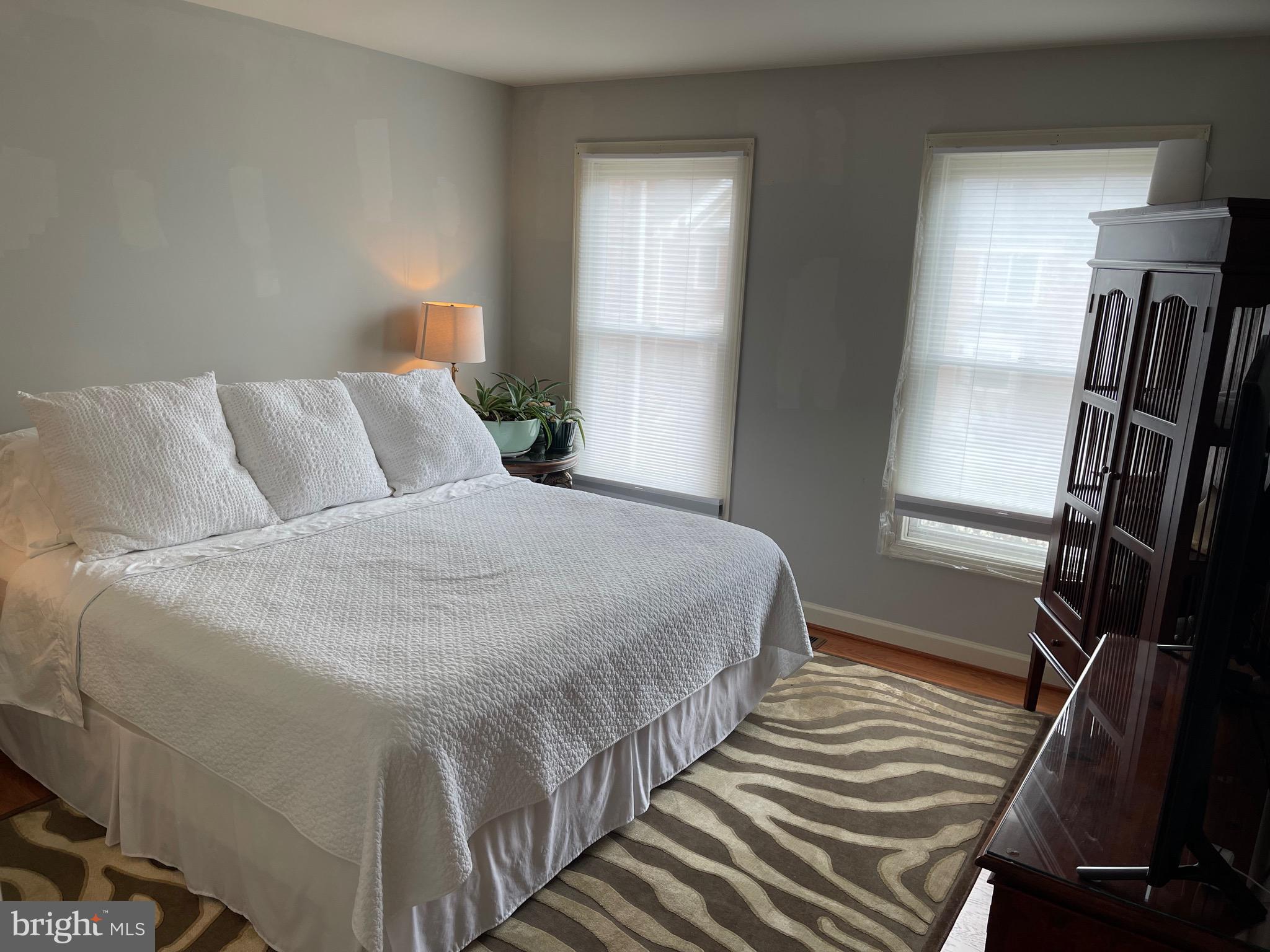 DECOVERLY ADVENTURE - Residential Lease