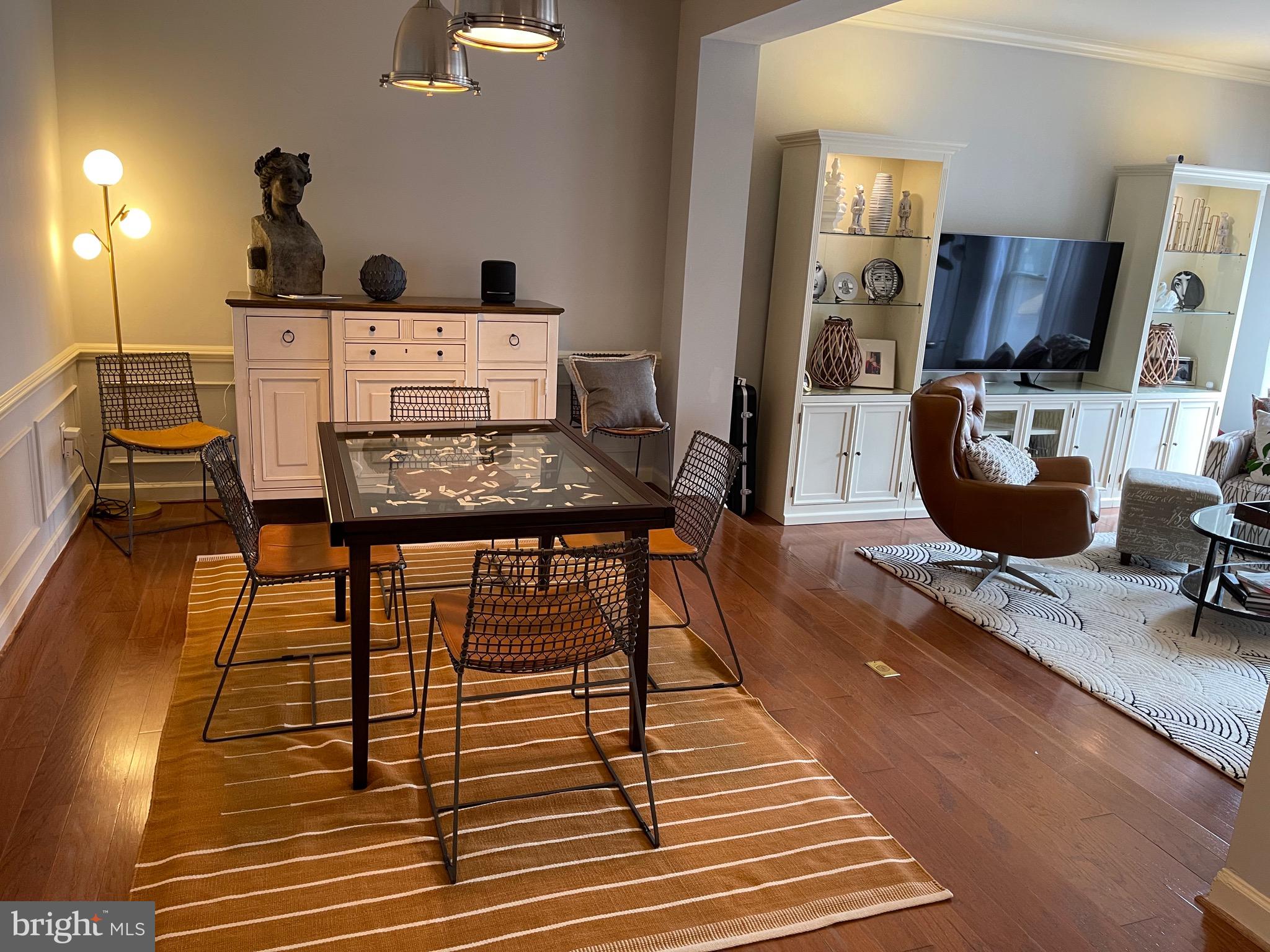 DECOVERLY ADVENTURE - Residential Lease