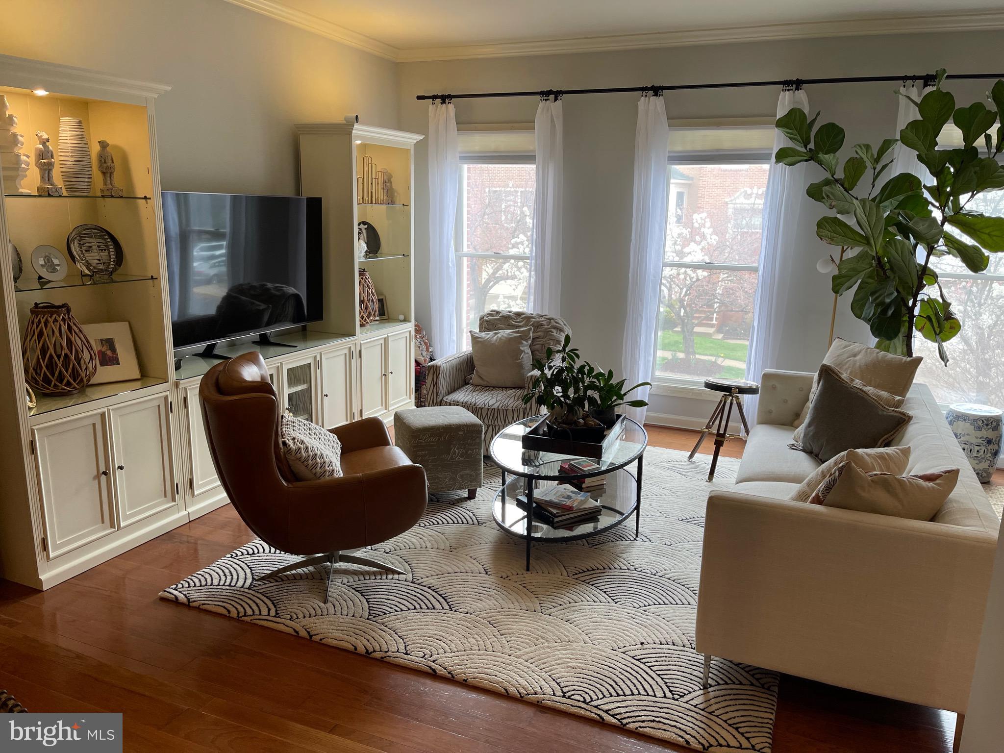 DECOVERLY ADVENTURE - Residential Lease