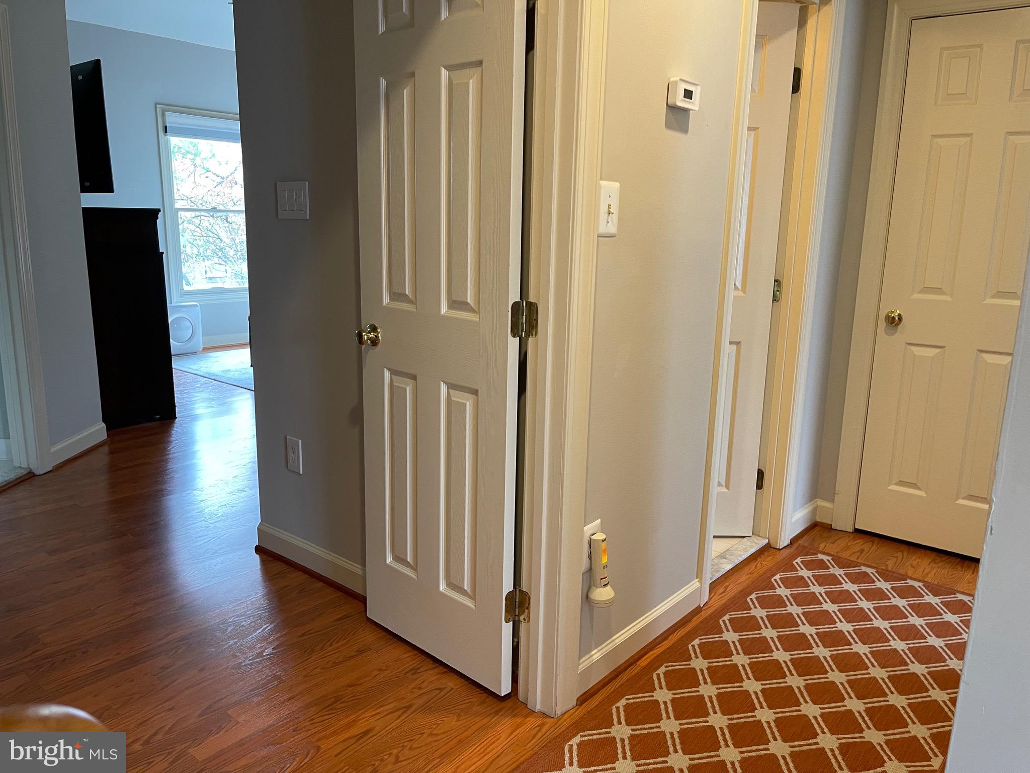 DECOVERLY ADVENTURE - Residential Lease