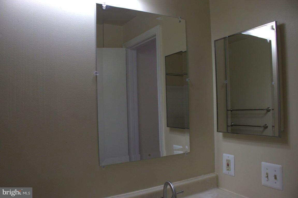 LONGMEAD - Residential