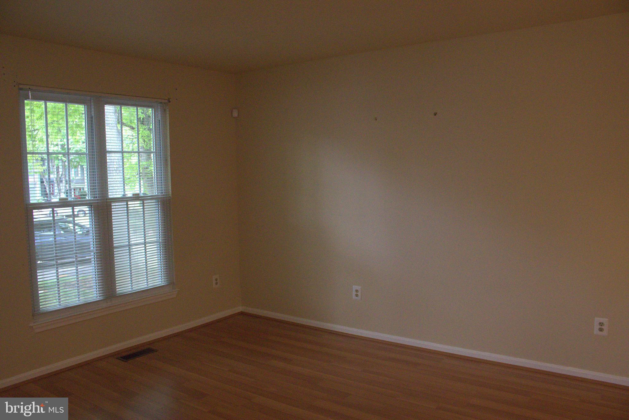 LONGMEAD - Residential