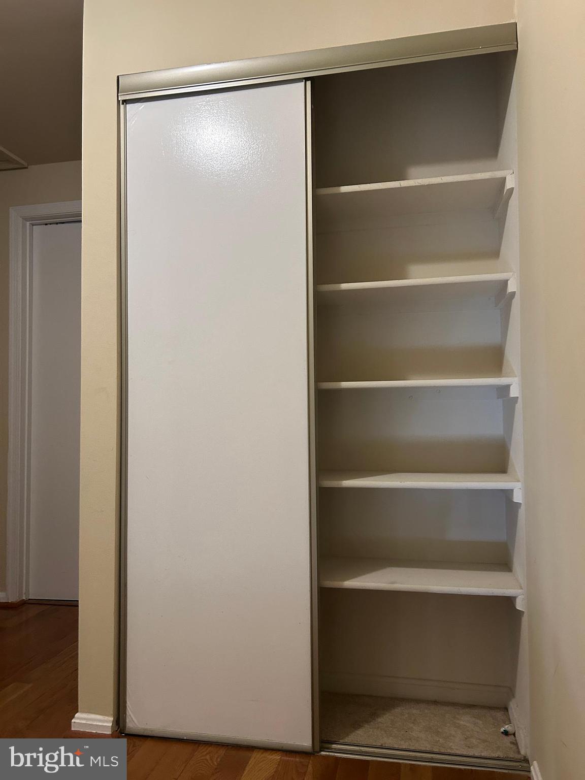 LONGMEAD - Residential