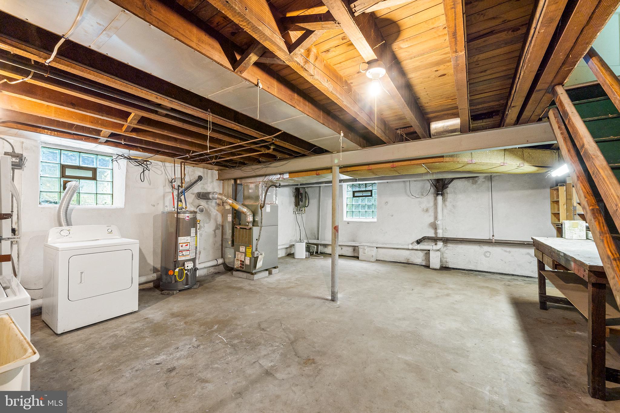 WYNNEWOOD VALLEY - Residential