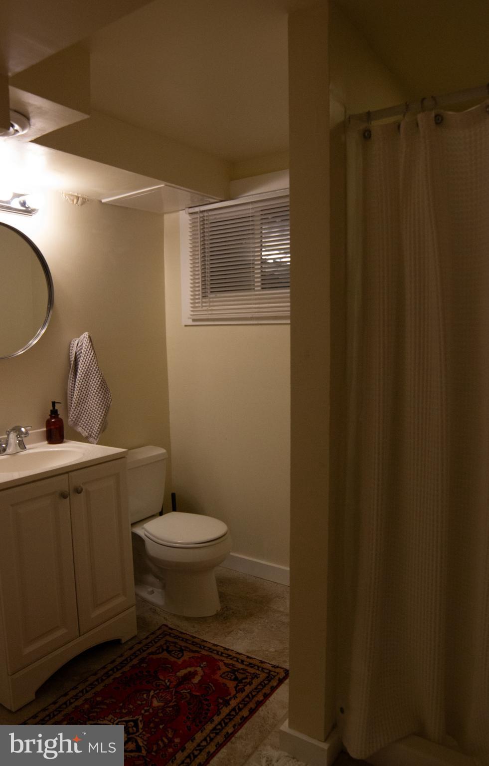 MADISON MANOR - Residential Lease