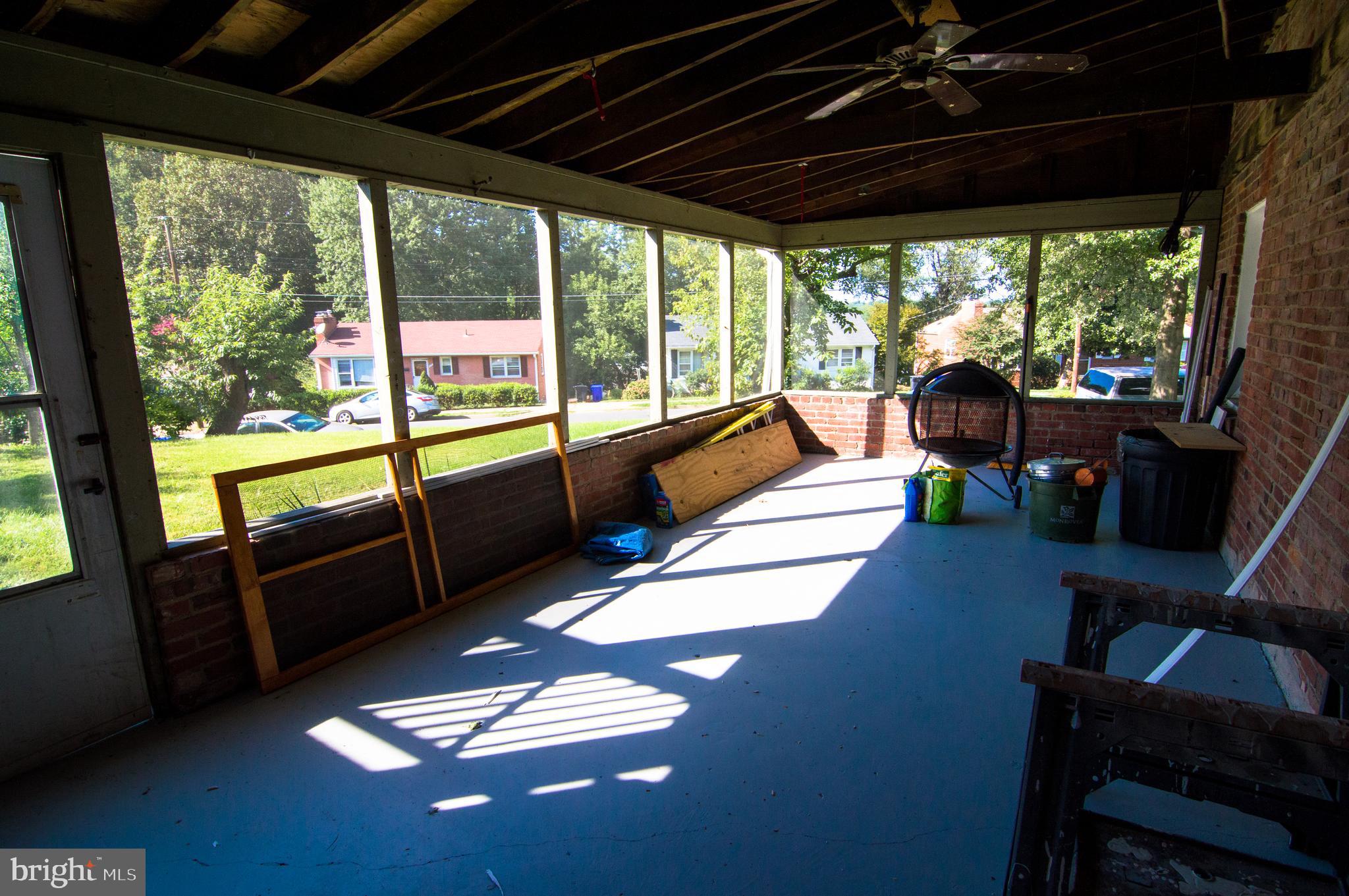 MADISON MANOR - Residential Lease