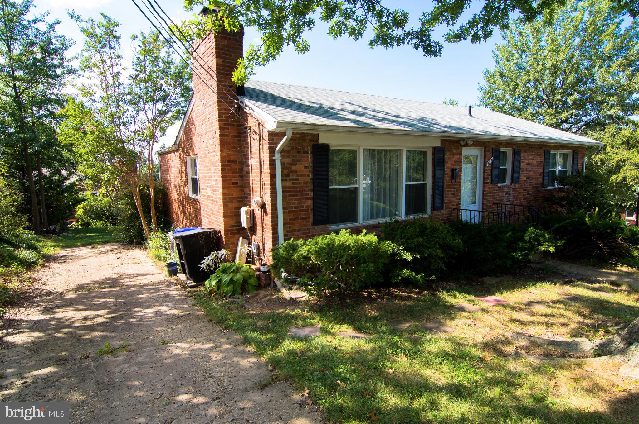 MADISON MANOR - Residential Lease