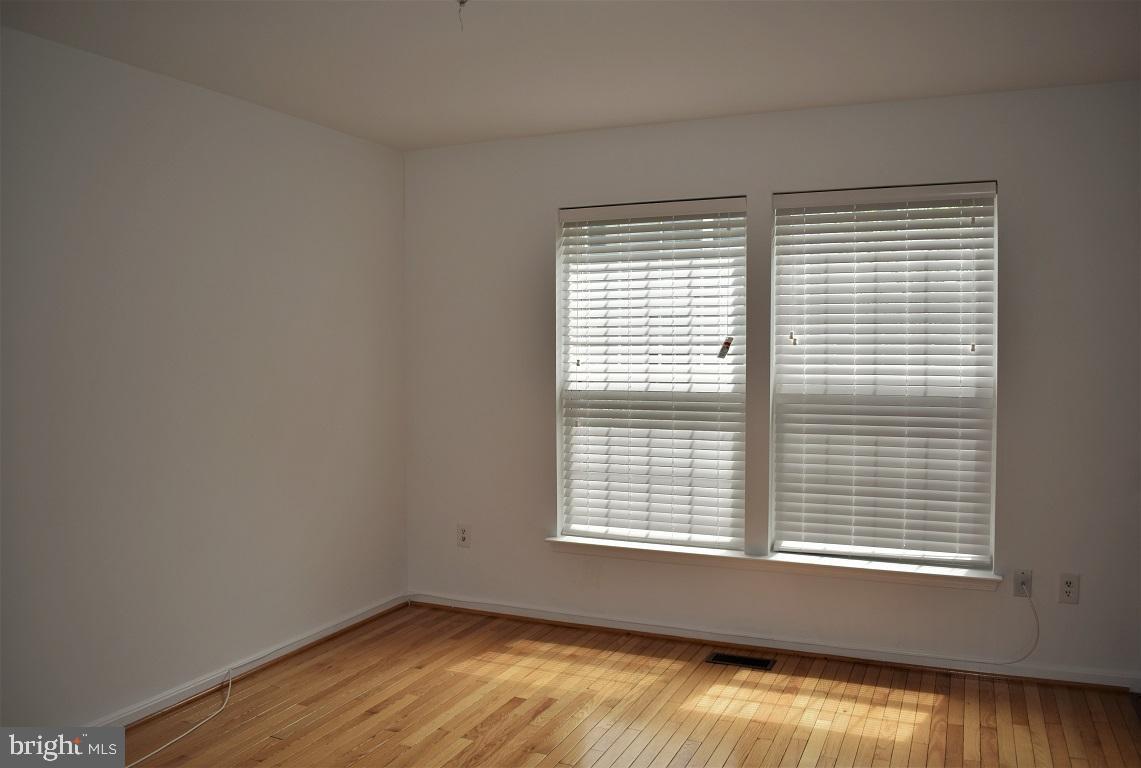 MARLBORO - Residential Lease