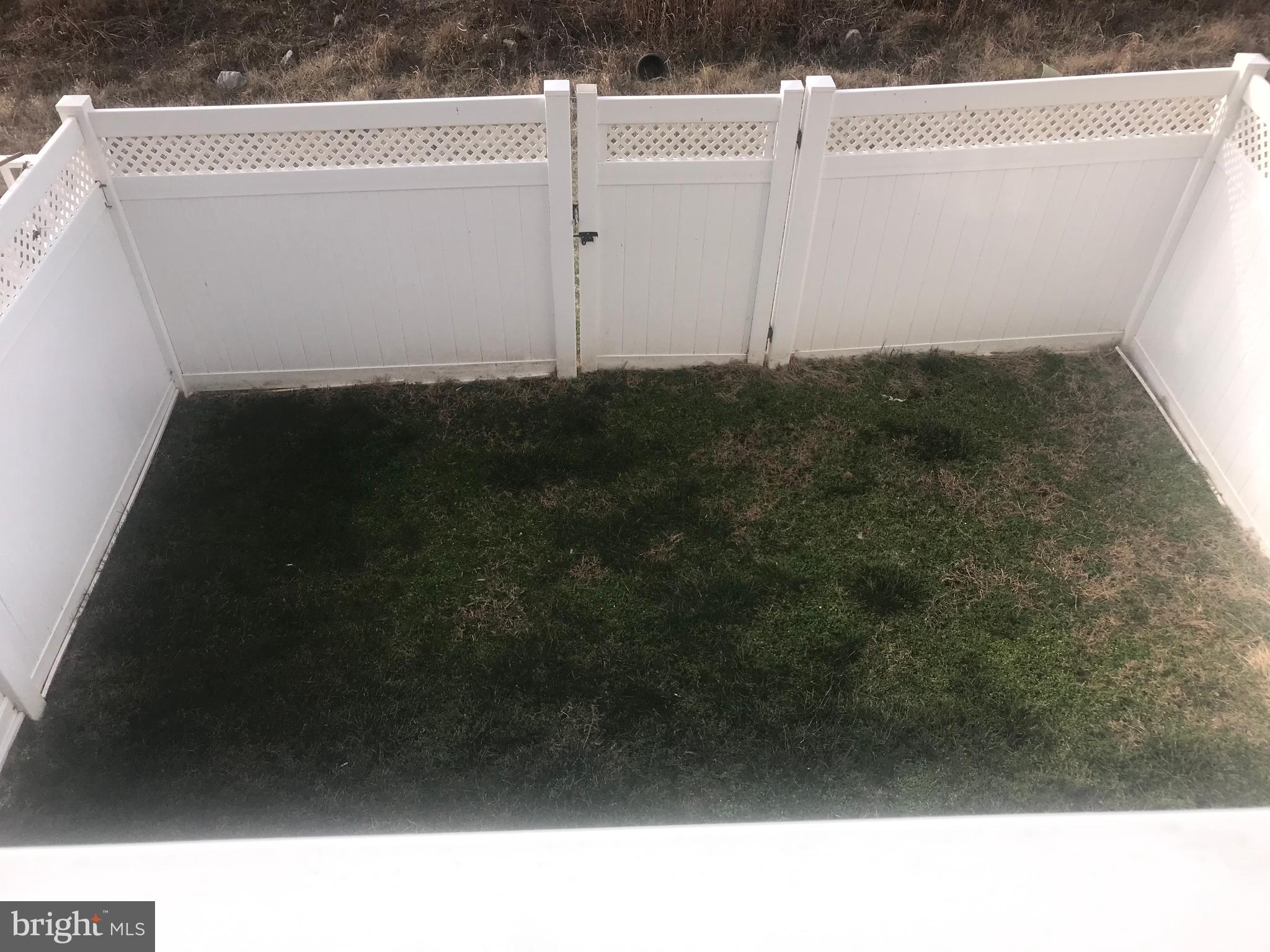 LAKELAND PLACE - Residential