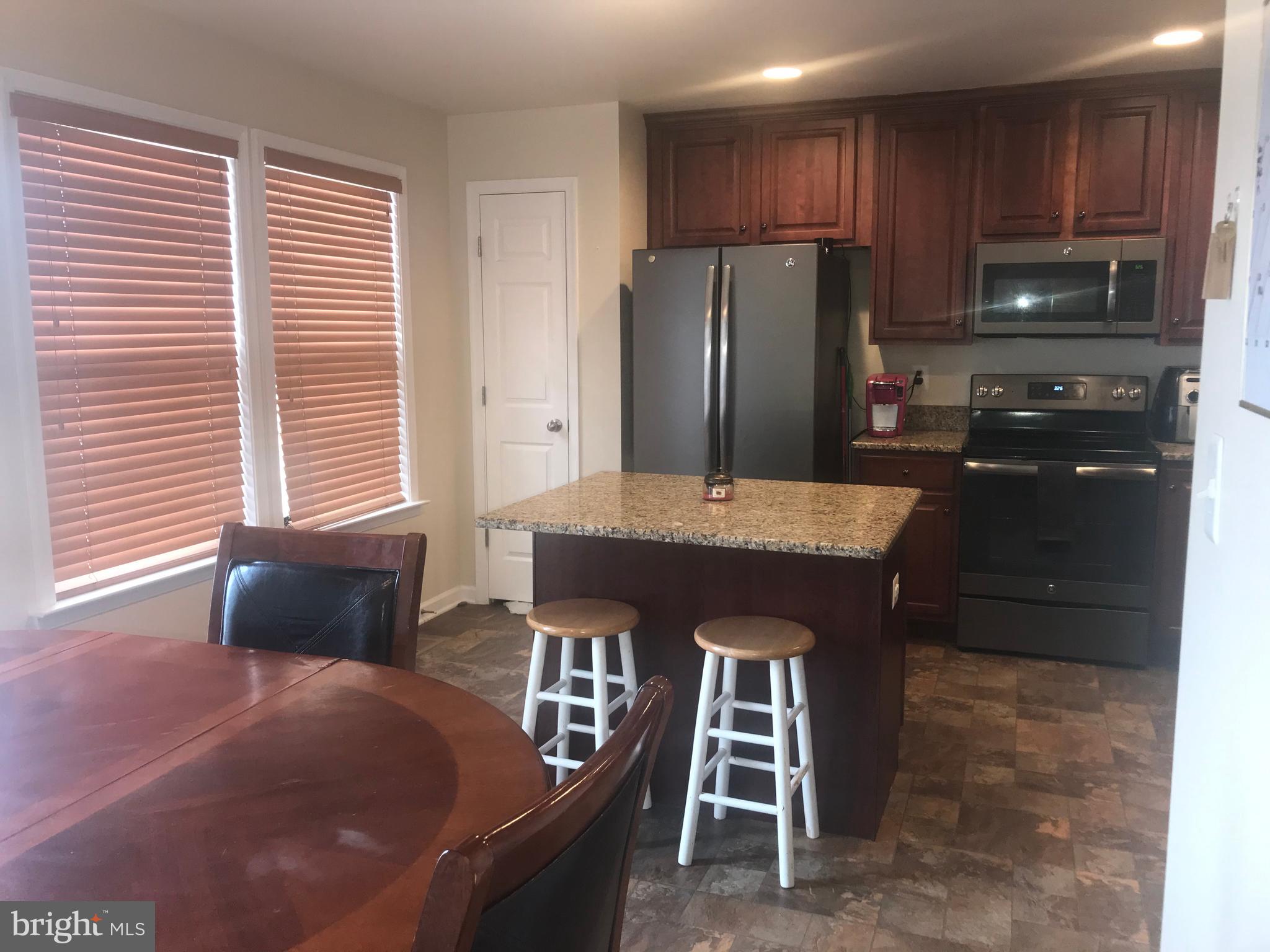 LAKELAND PLACE - Residential