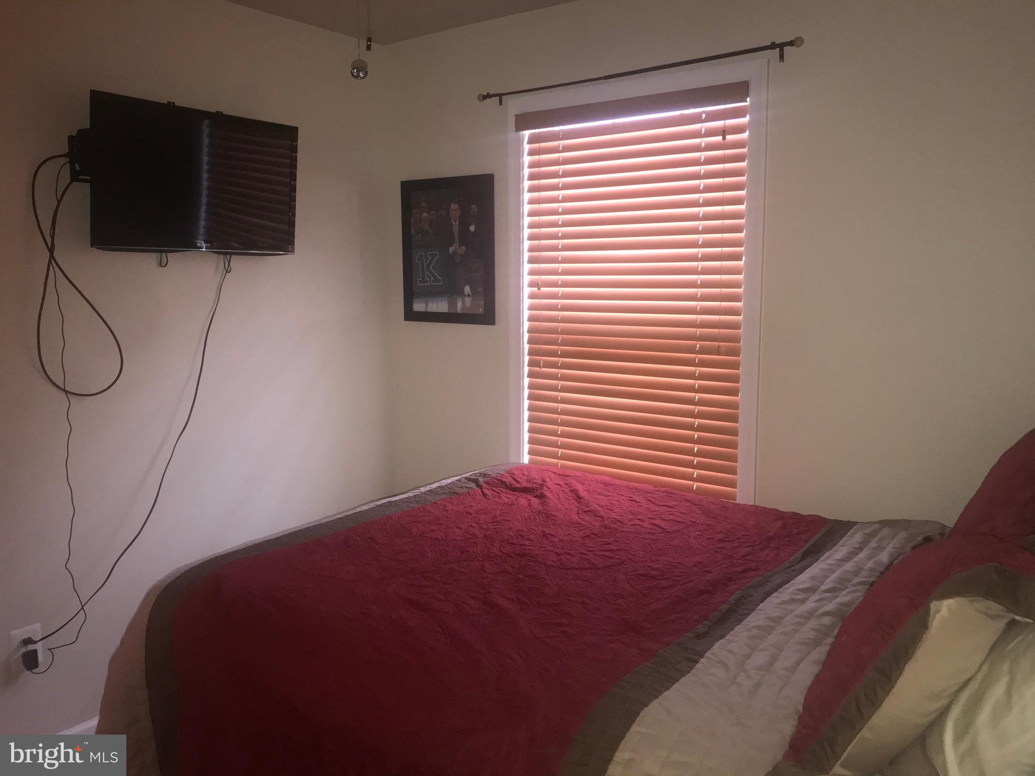 LAKELAND PLACE - Residential