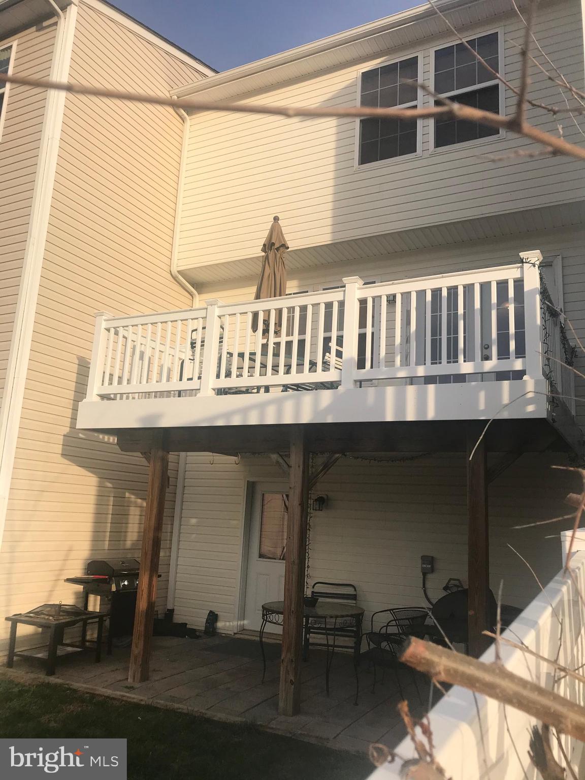 LAKELAND PLACE - Residential