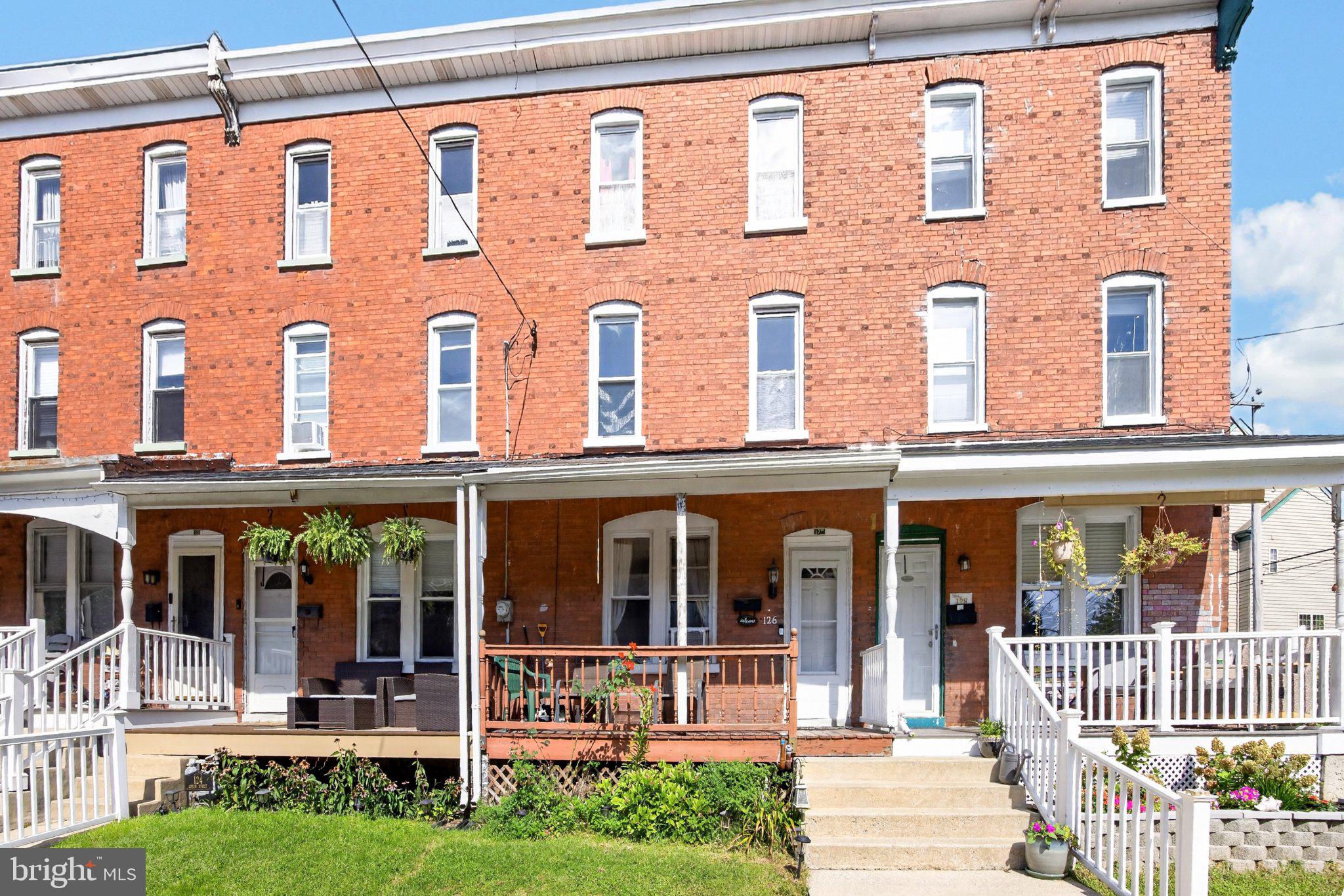 126 GREEN STREET
