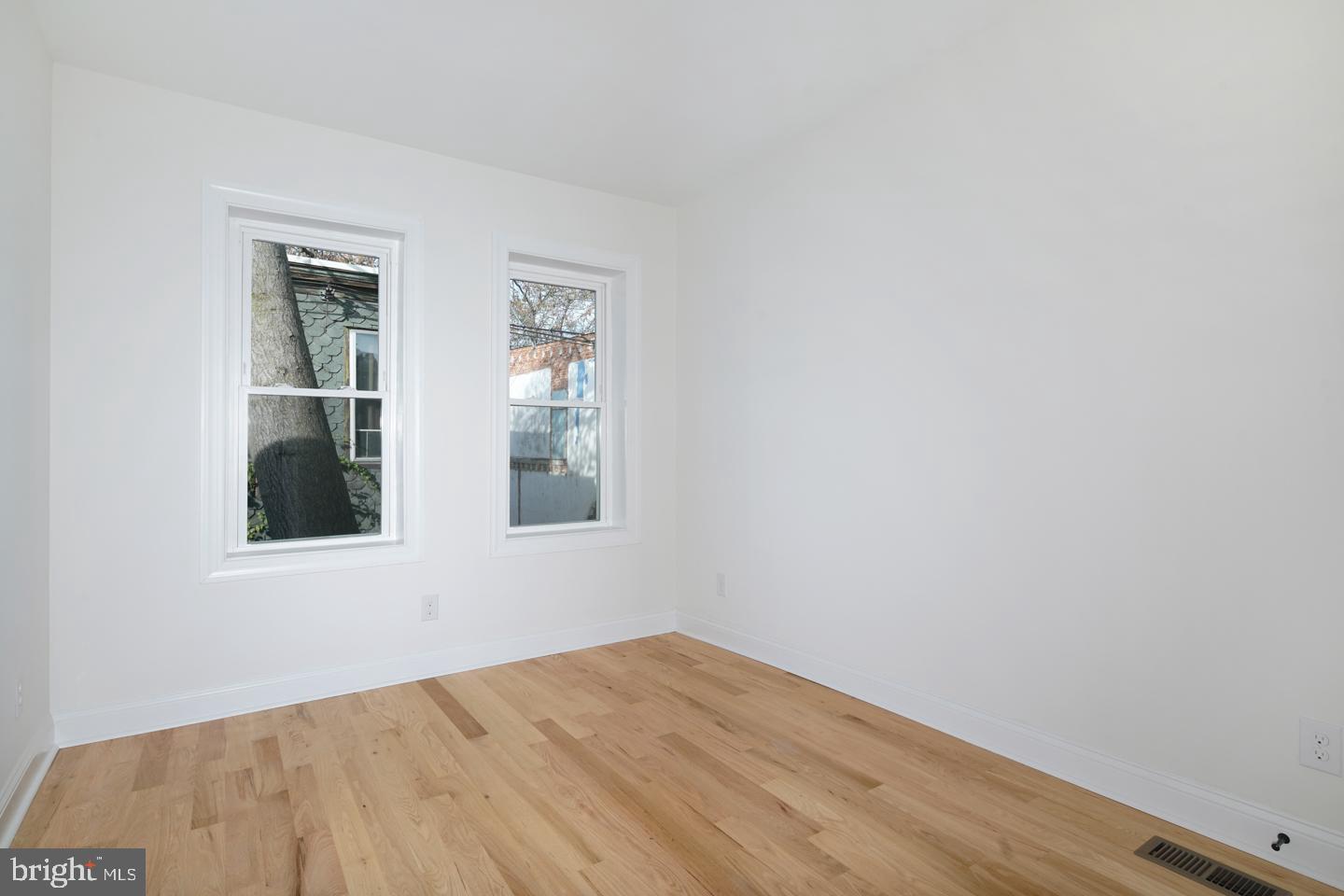 TEMPLE UNIVERSITY - Residential Lease