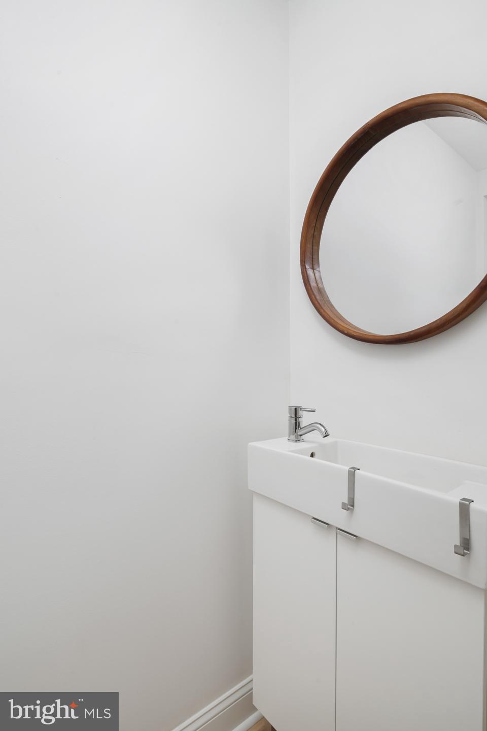 TEMPLE UNIVERSITY - Residential Lease