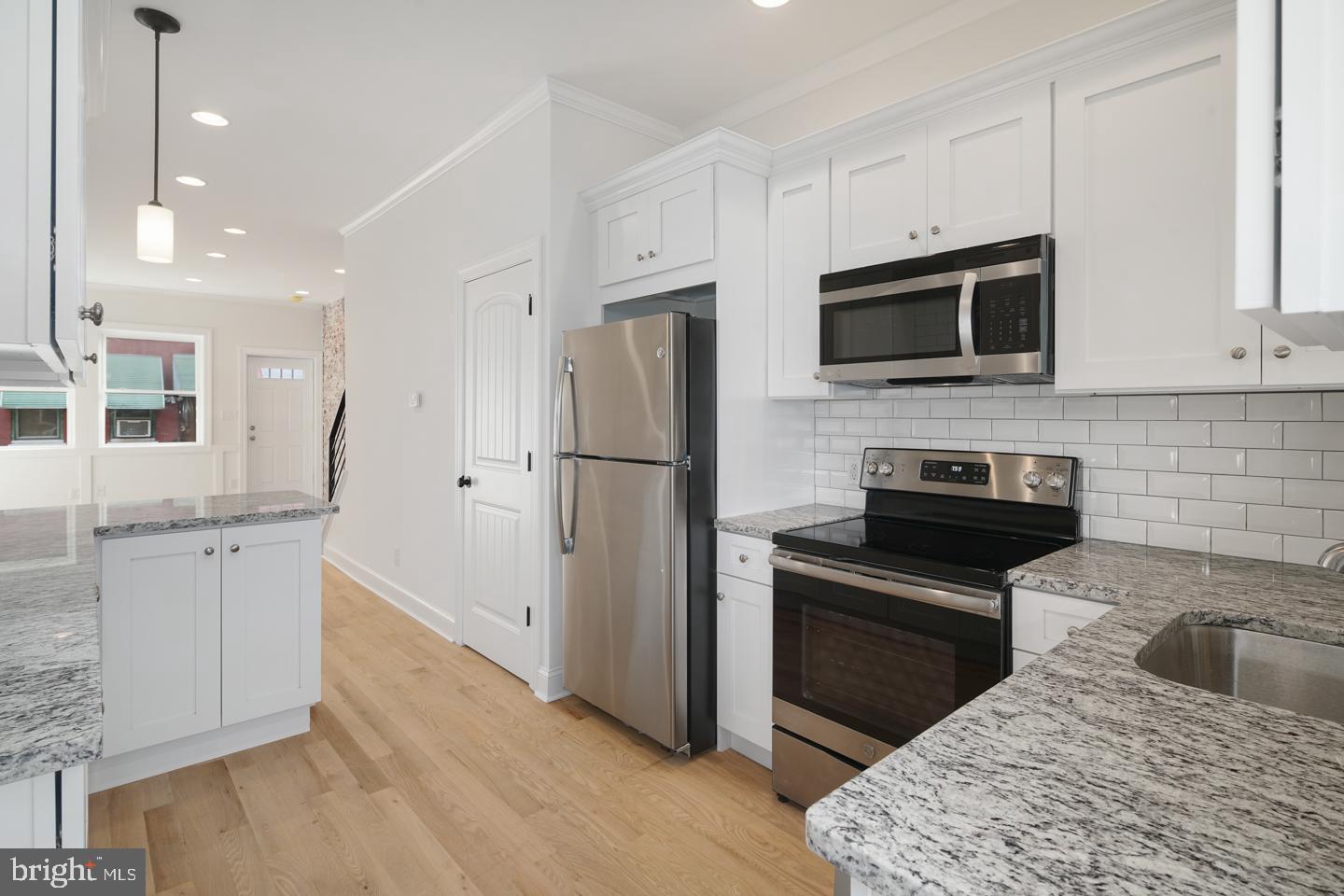 TEMPLE UNIVERSITY - Residential Lease