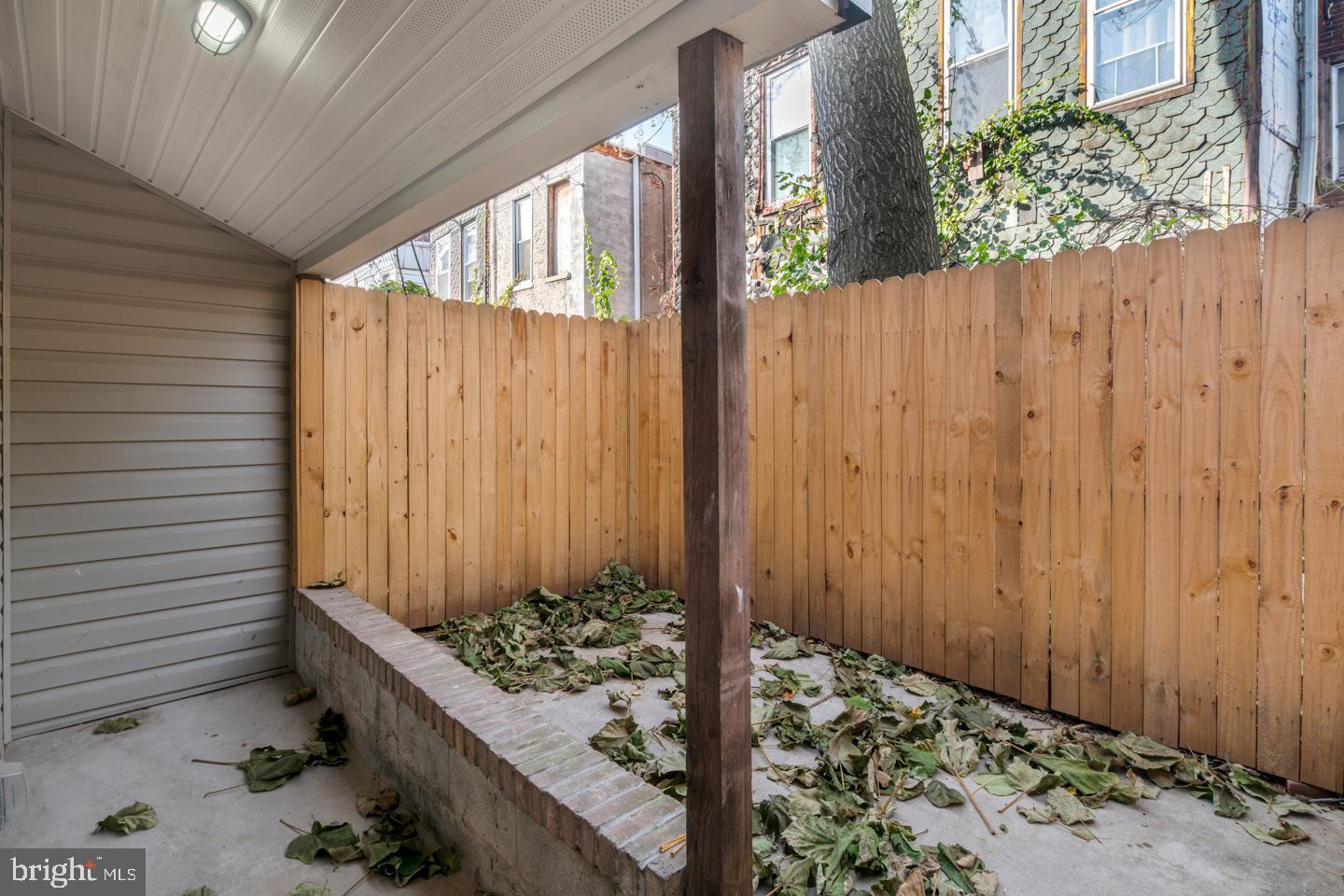 TEMPLE UNIVERSITY - Residential Lease