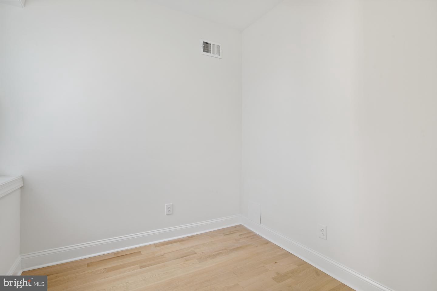 TEMPLE UNIVERSITY - Residential Lease