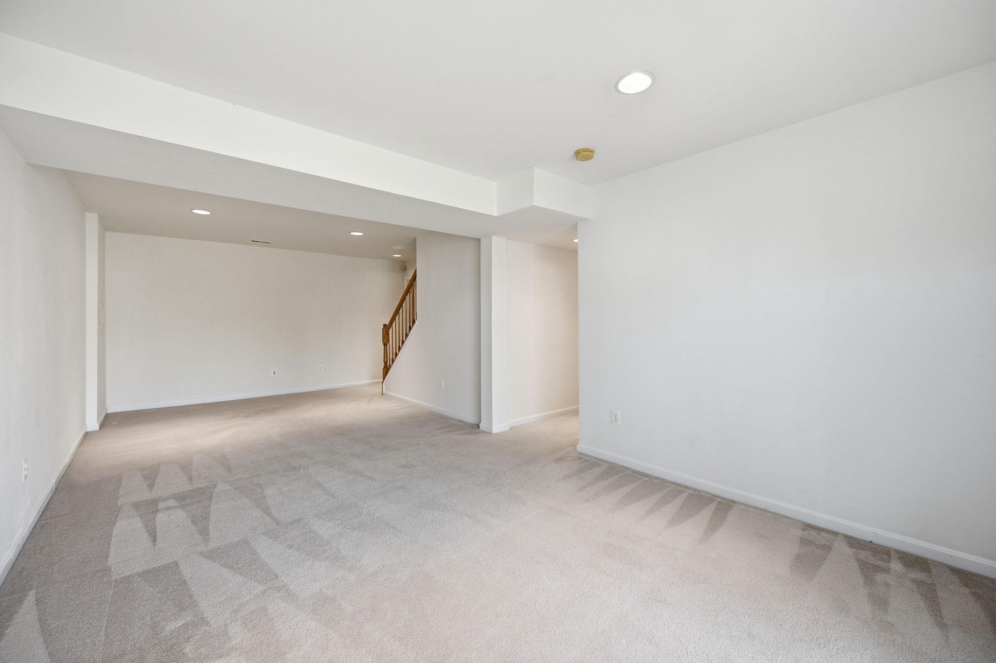 RESERVE AT POTOMAC CREST - Residential
