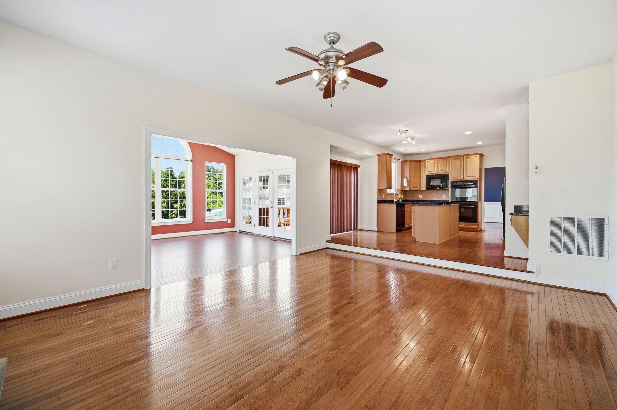 RESERVE AT POTOMAC CREST - Residential