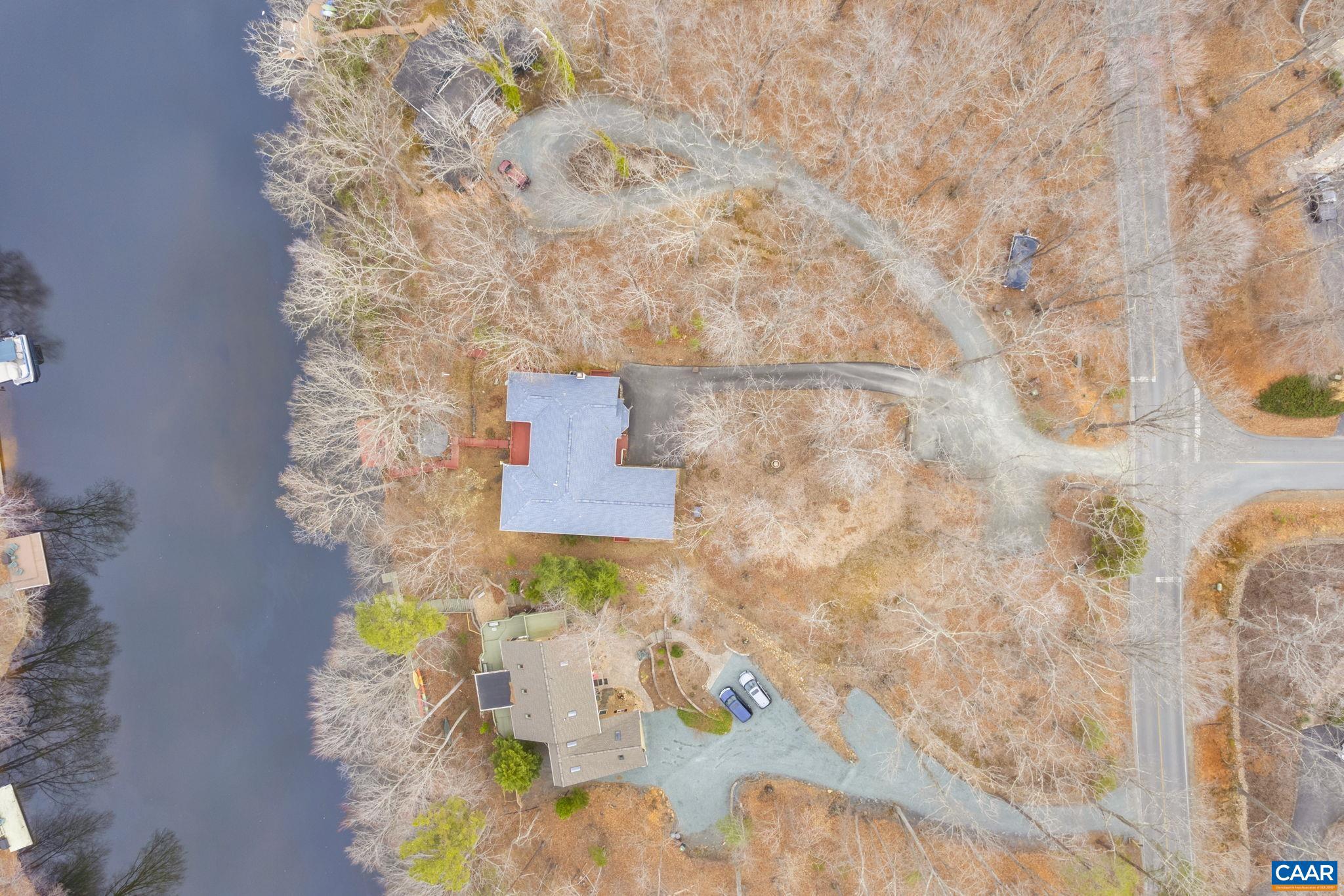 LAKE MONTICELLO - Residential