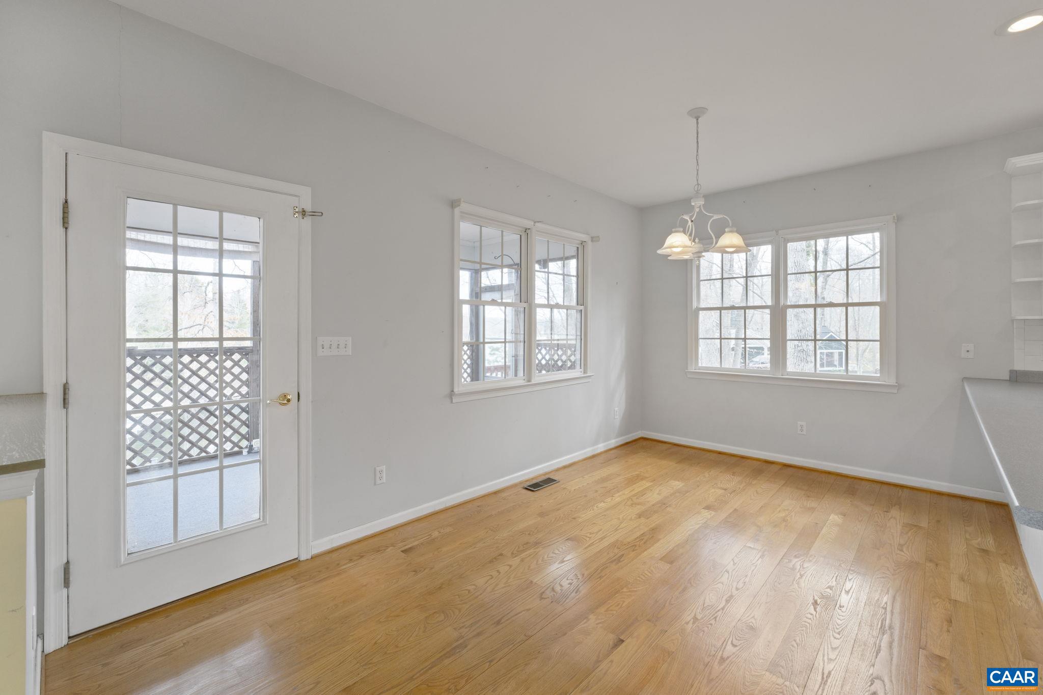 LAKE MONTICELLO - Residential