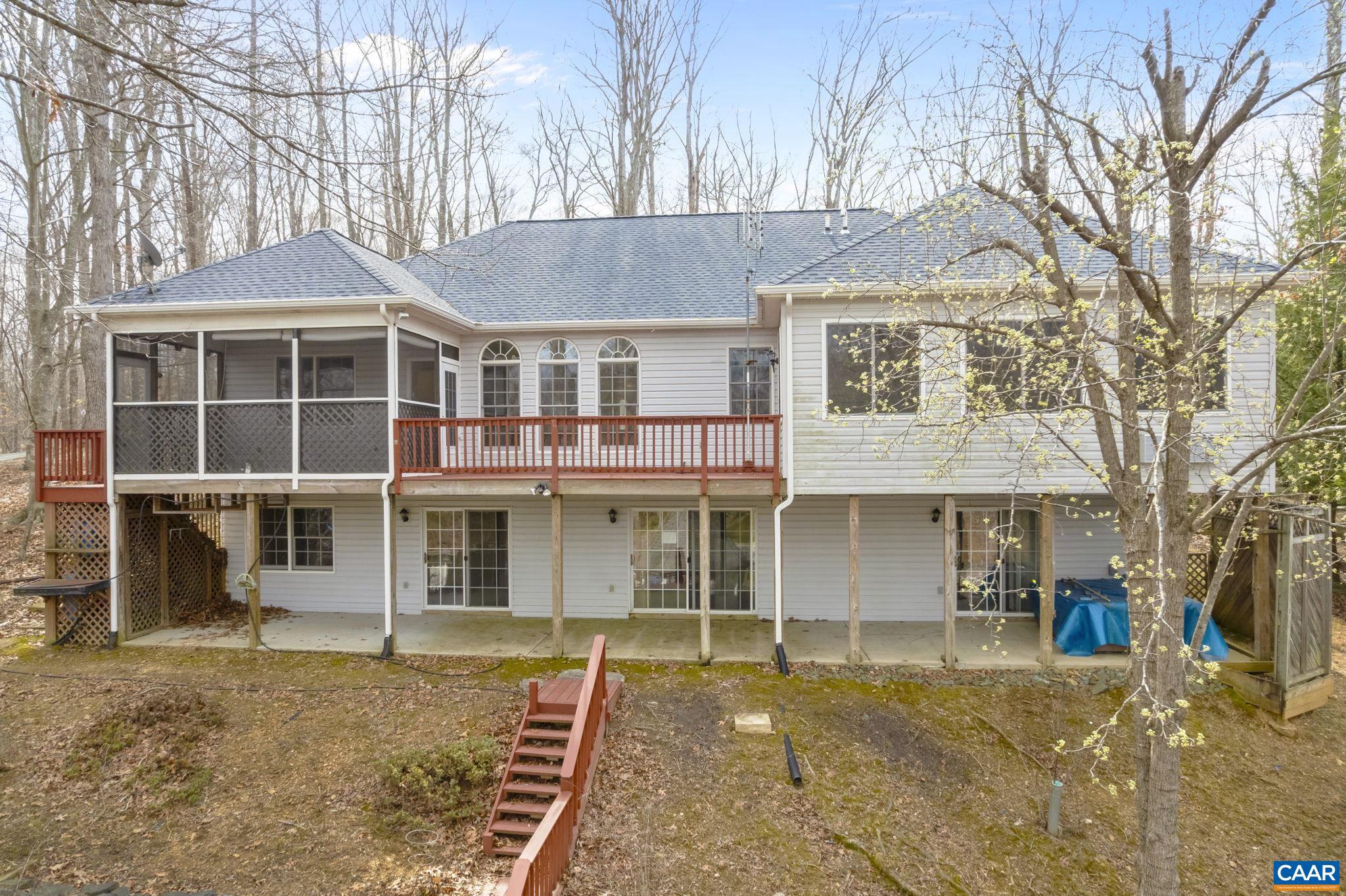 LAKE MONTICELLO - Residential