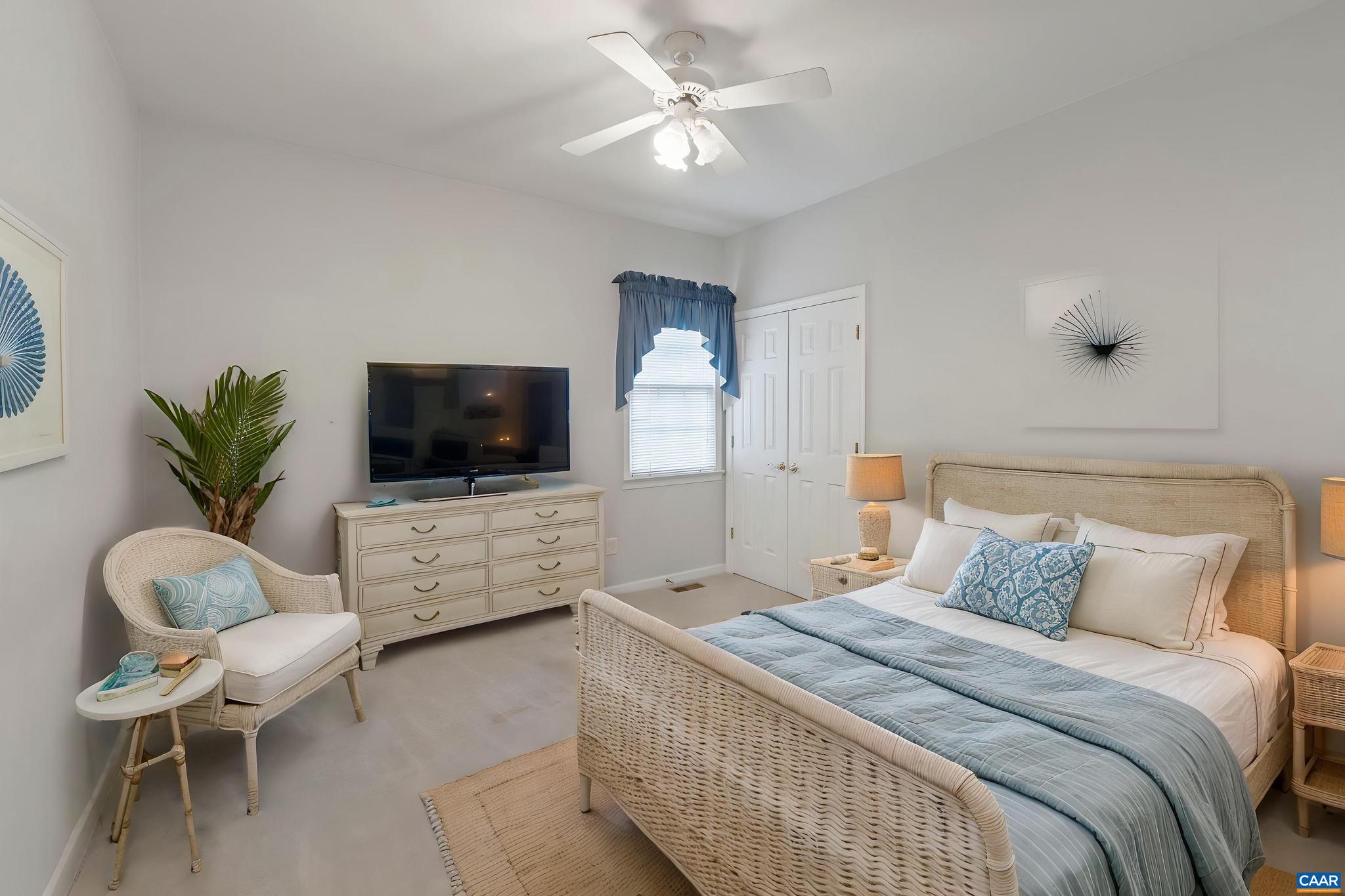 LAKE MONTICELLO - Residential