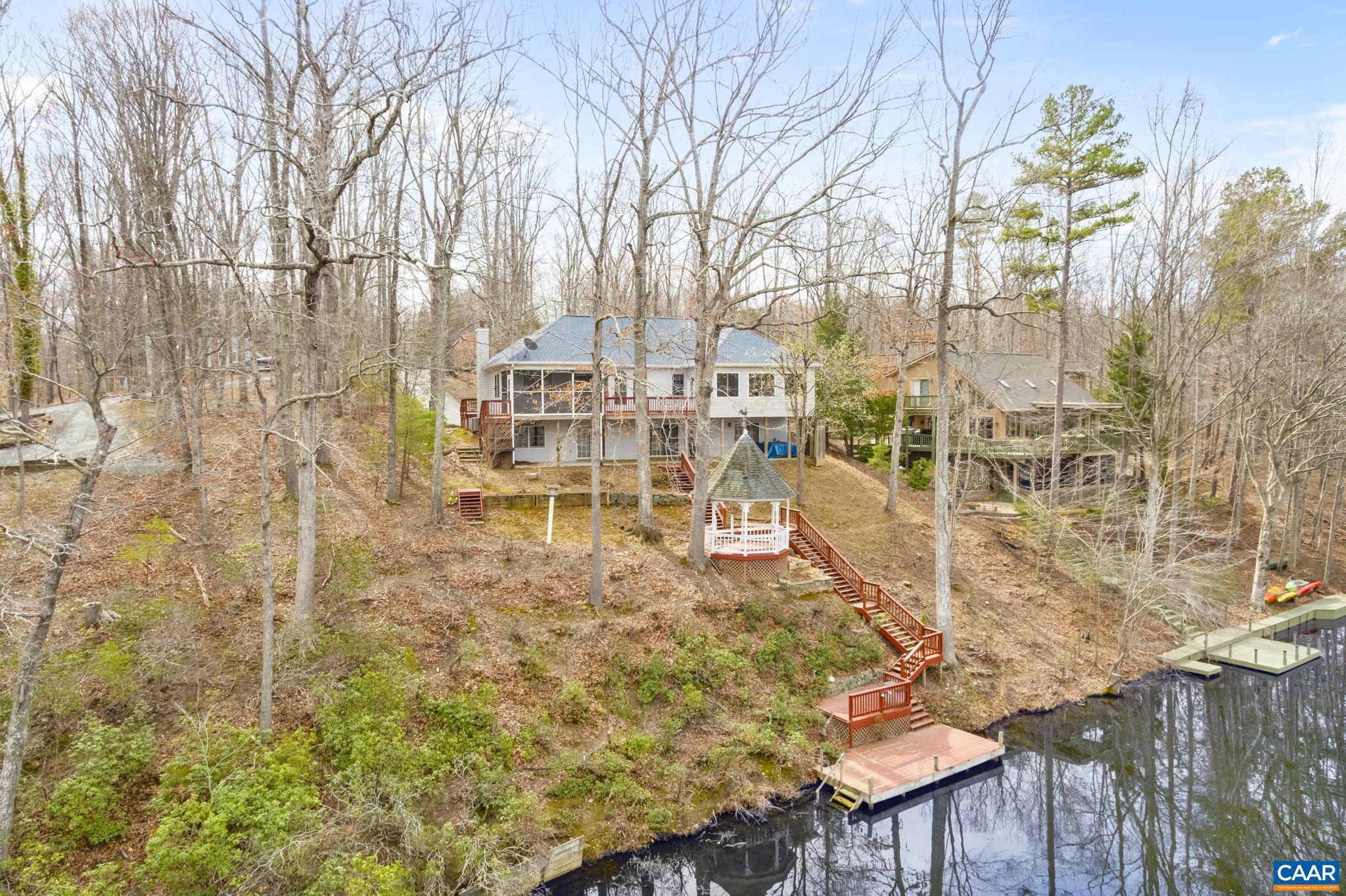 LAKE MONTICELLO - Residential