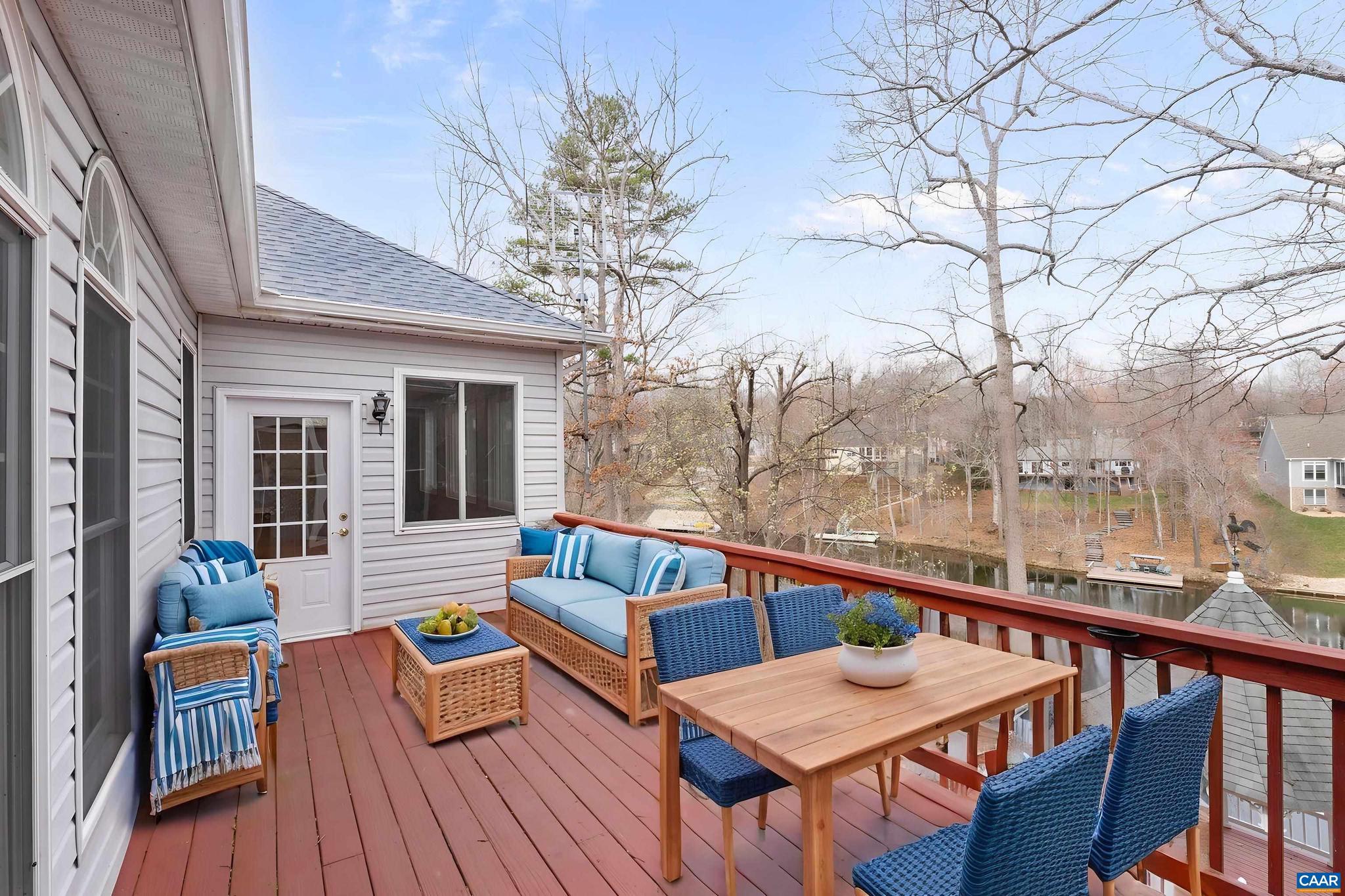 LAKE MONTICELLO - Residential