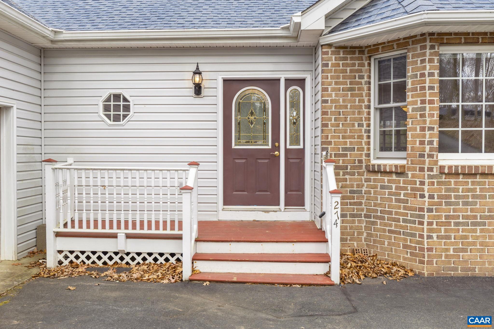 LAKE MONTICELLO - Residential