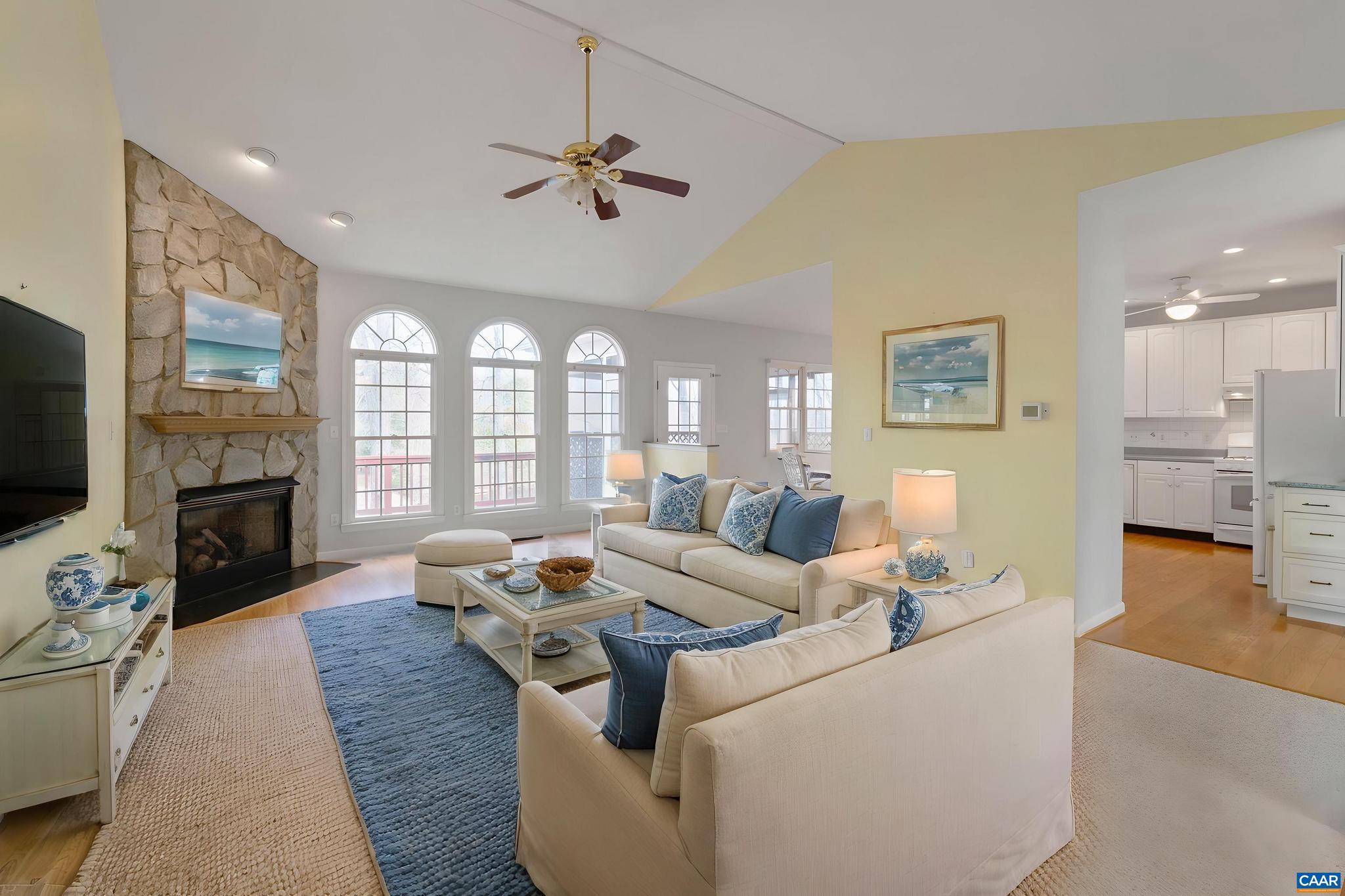 LAKE MONTICELLO - Residential