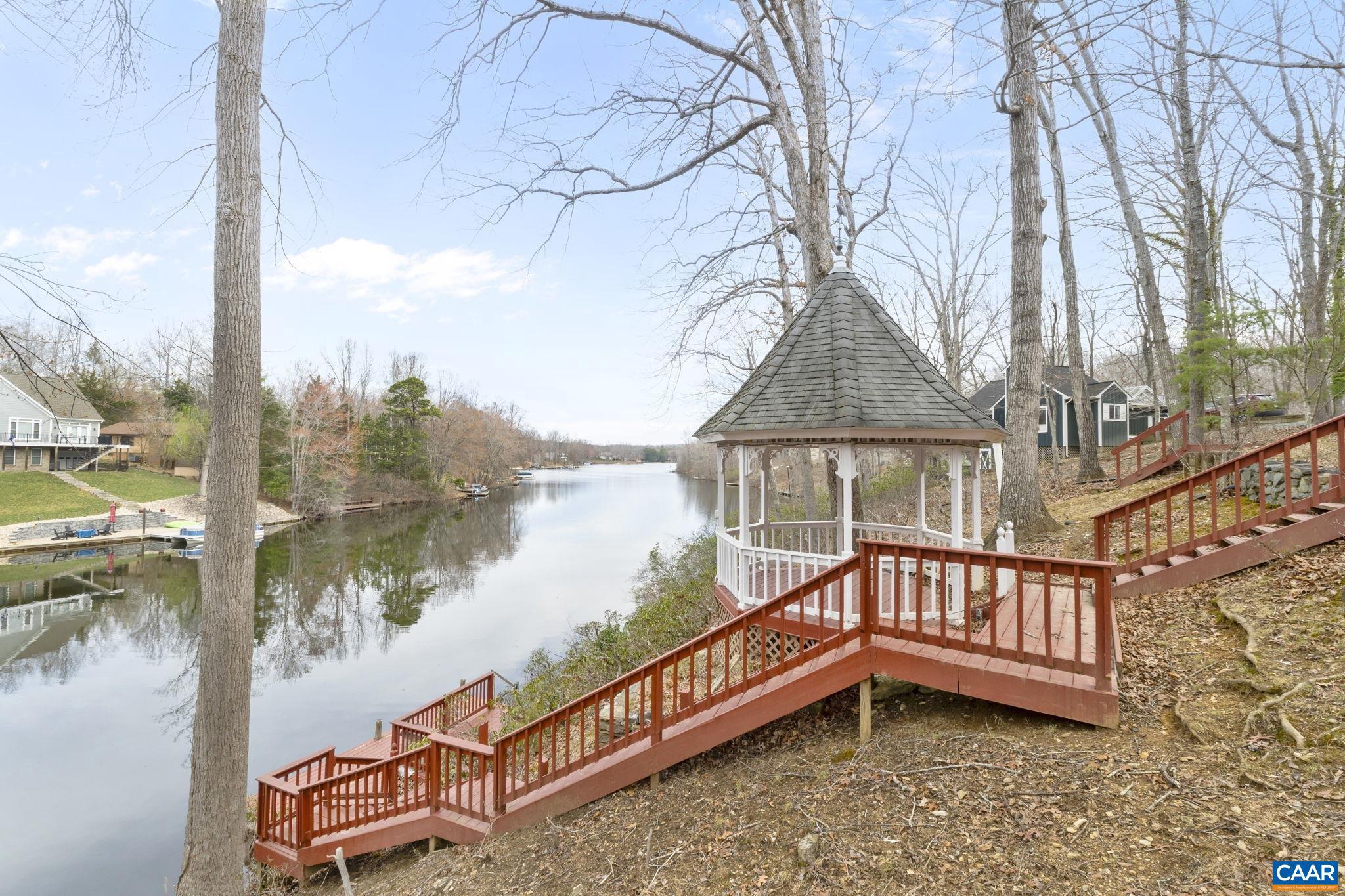 LAKE MONTICELLO - Residential