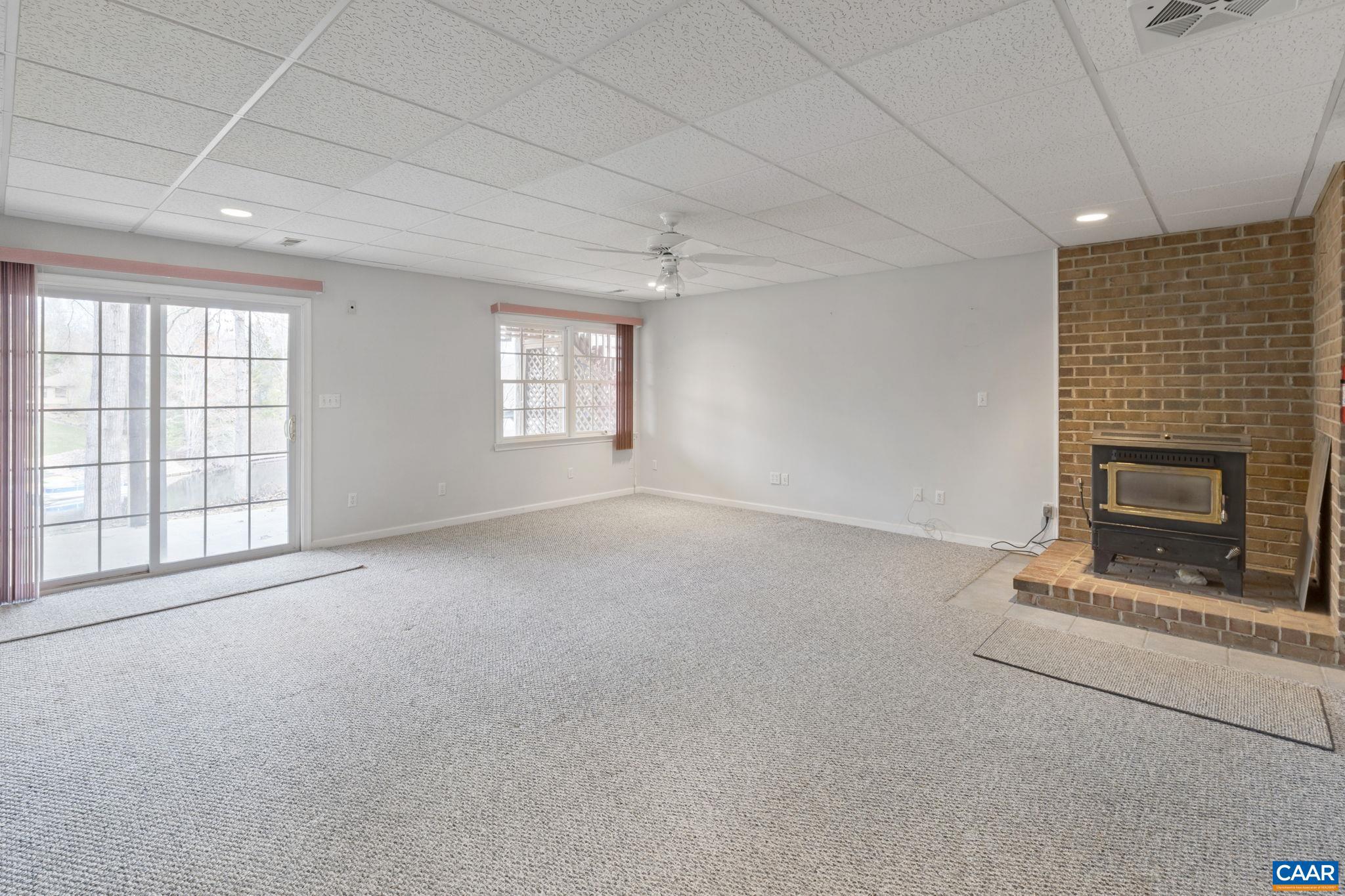 LAKE MONTICELLO - Residential