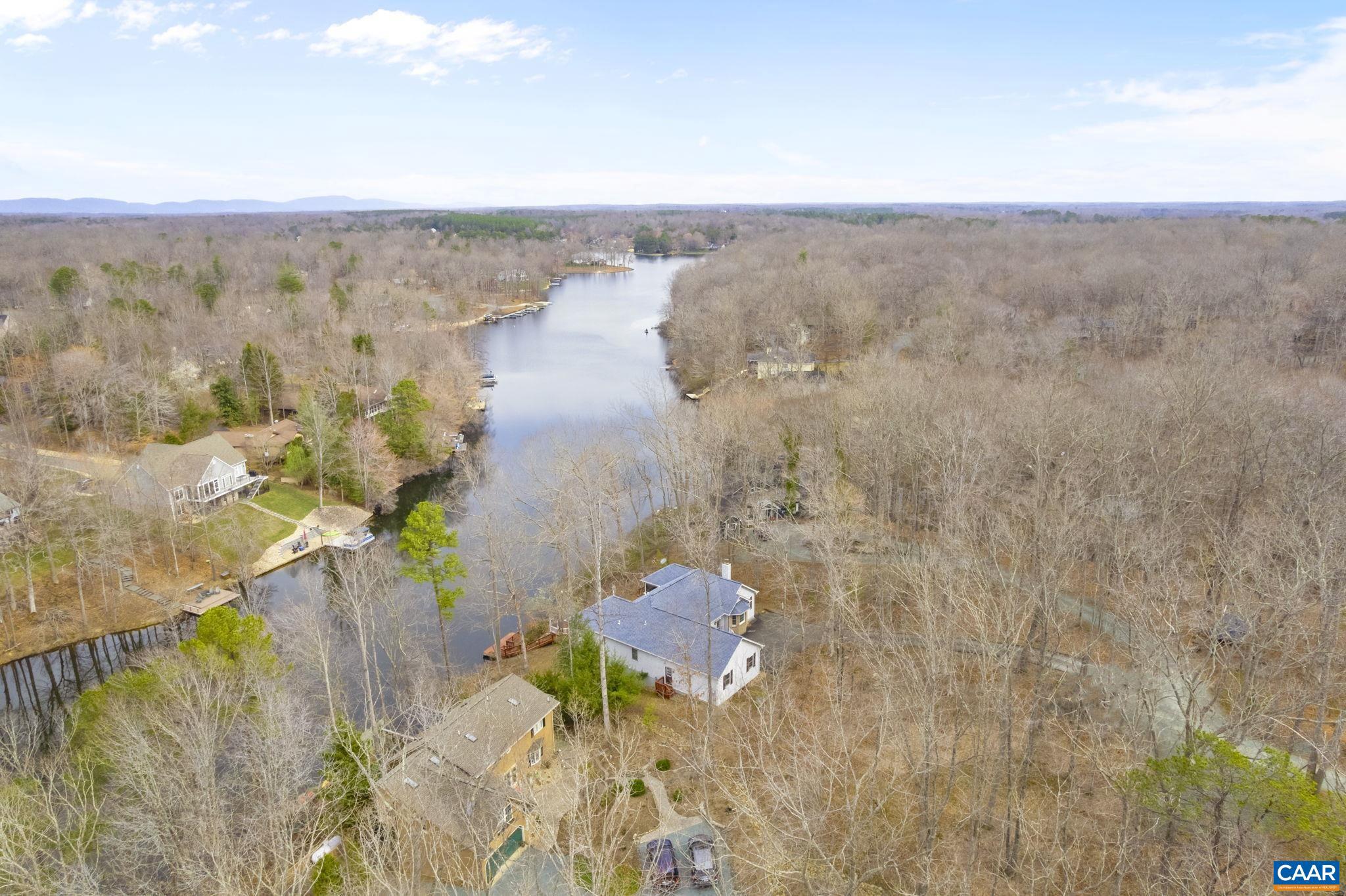 LAKE MONTICELLO - Residential