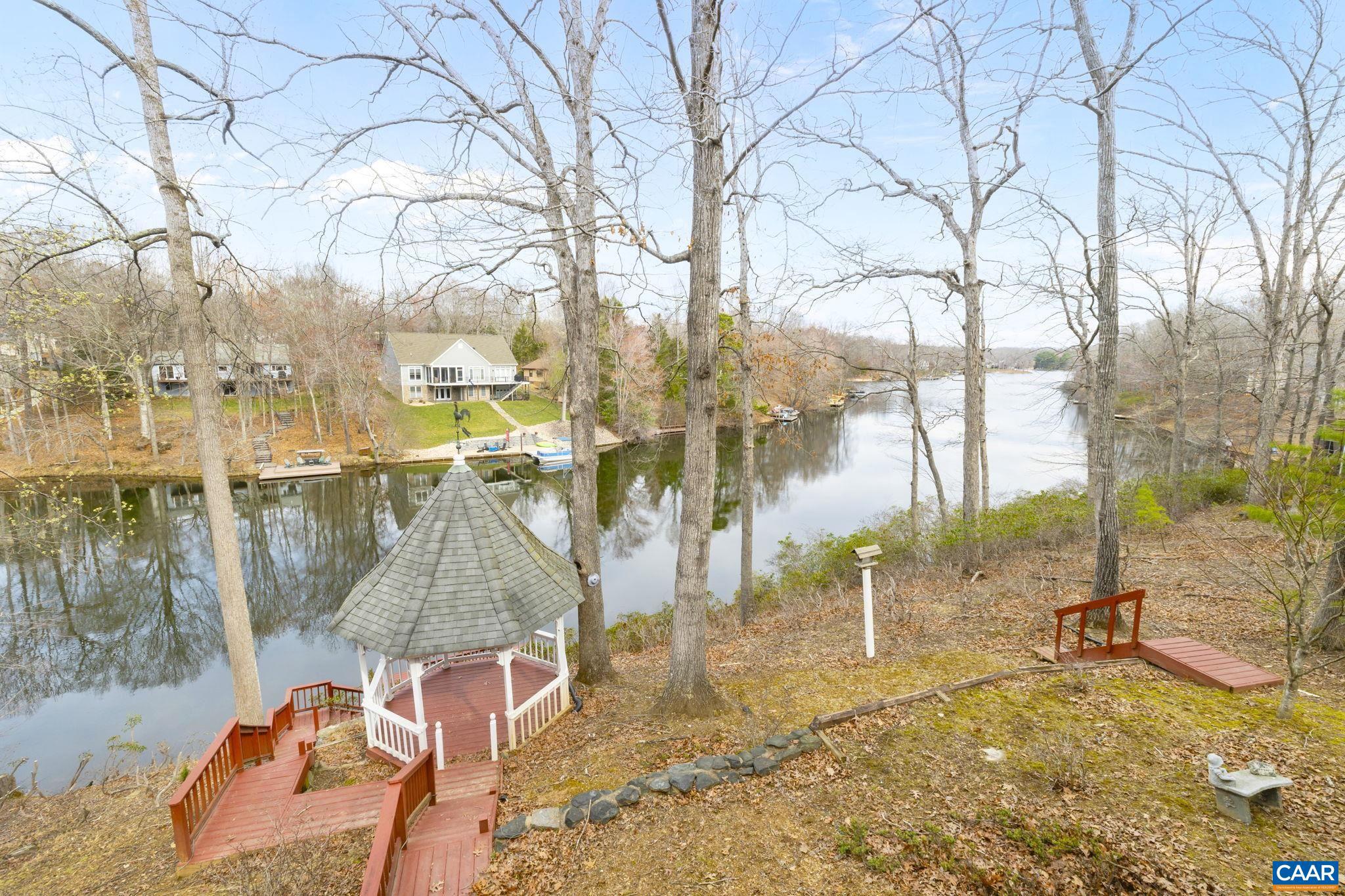 LAKE MONTICELLO - Residential