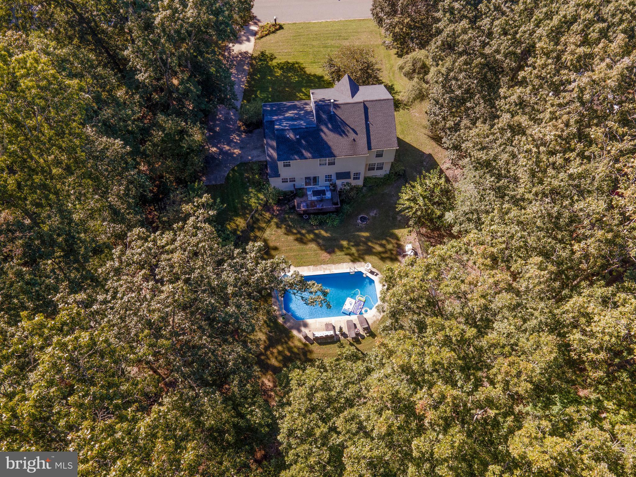 320 STOTESBURY AVENUE