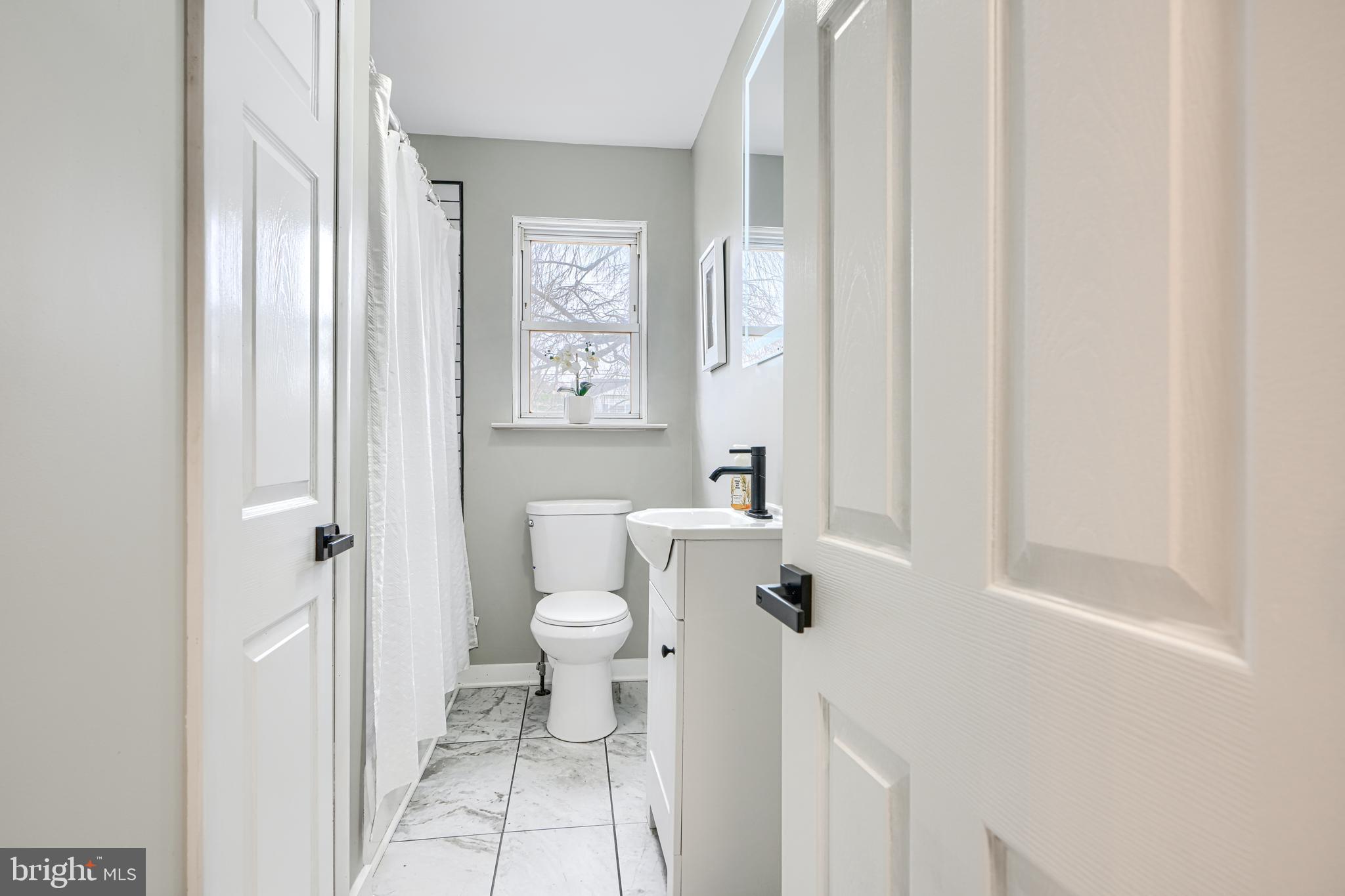 PERRY HALL - Residential