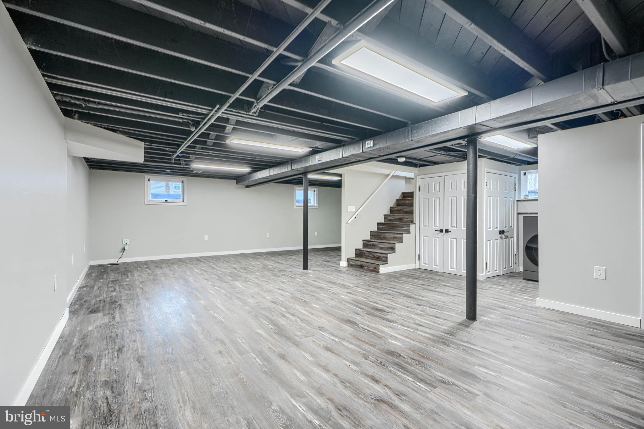 PERRY HALL - Residential