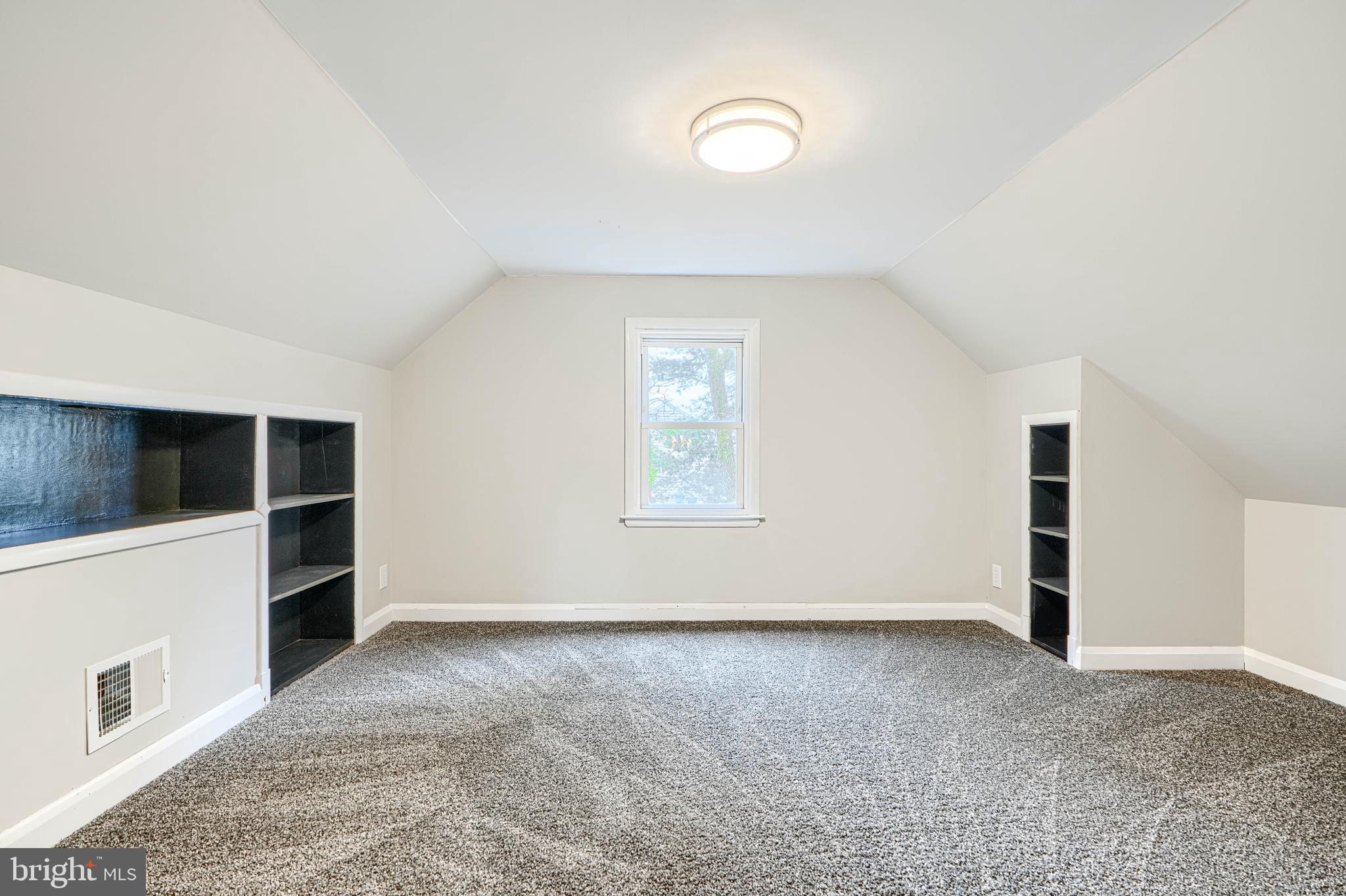 PERRY HALL - Residential